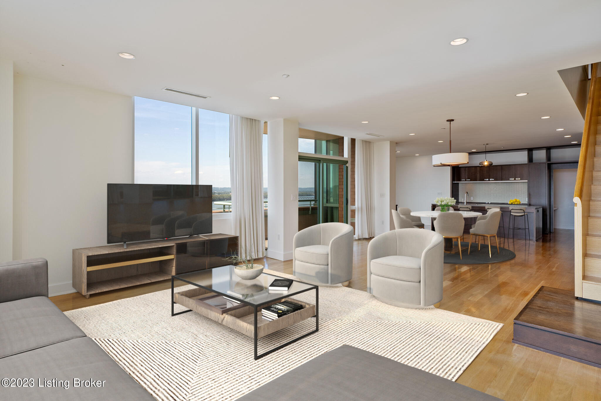 222 E Witherspoon St, 1702