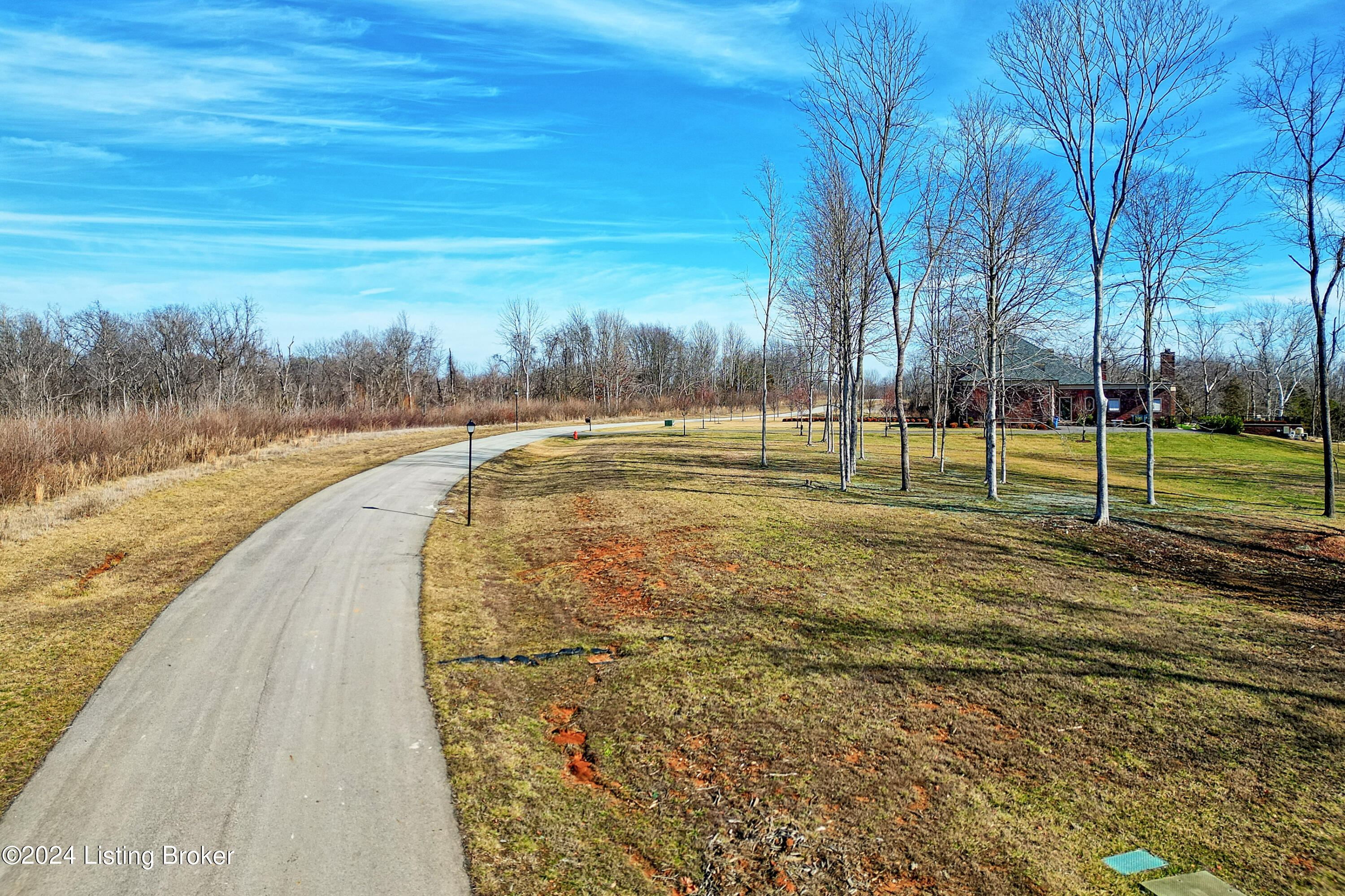 2 Enclave Dr
