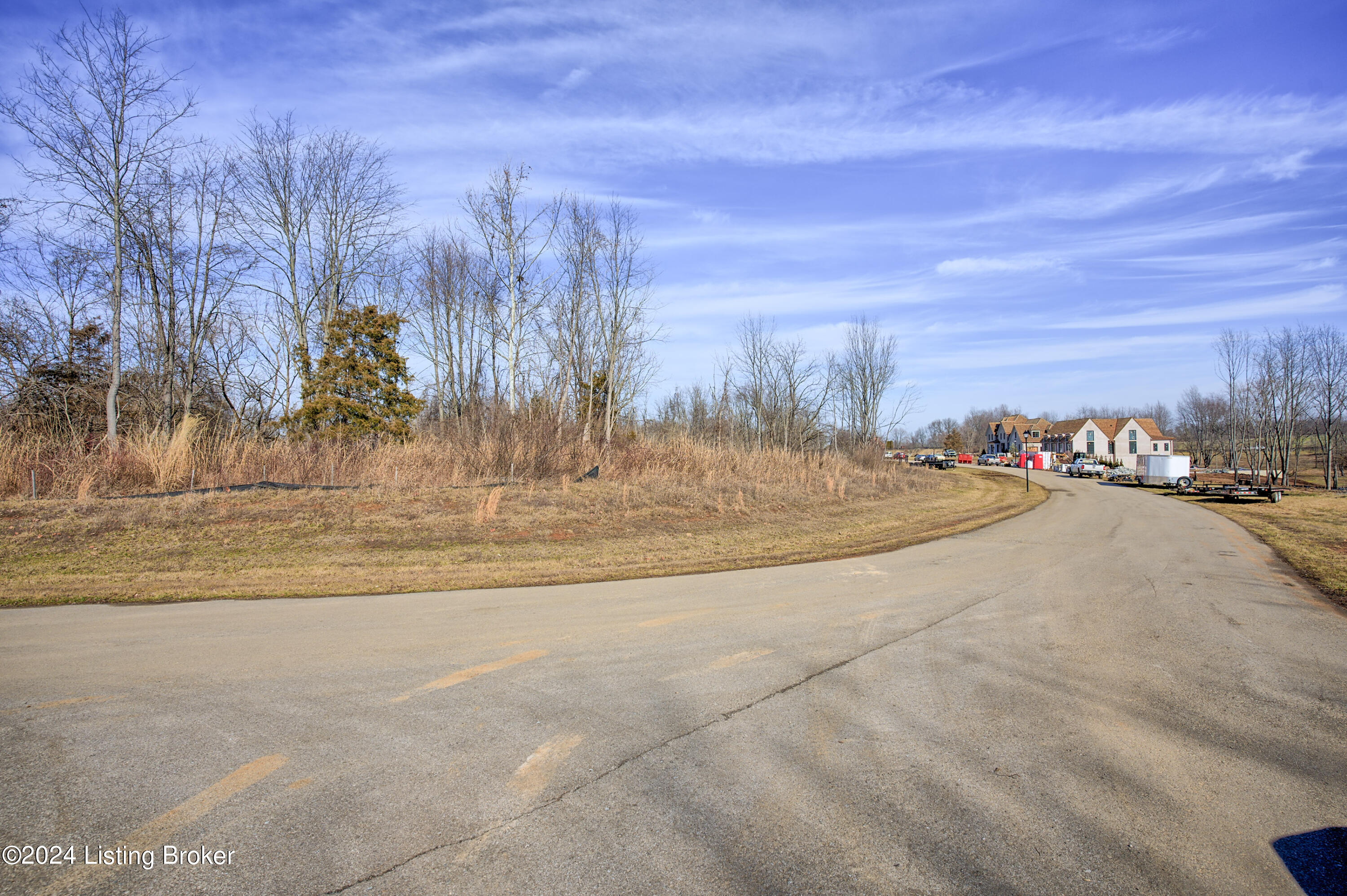 2 Enclave Dr