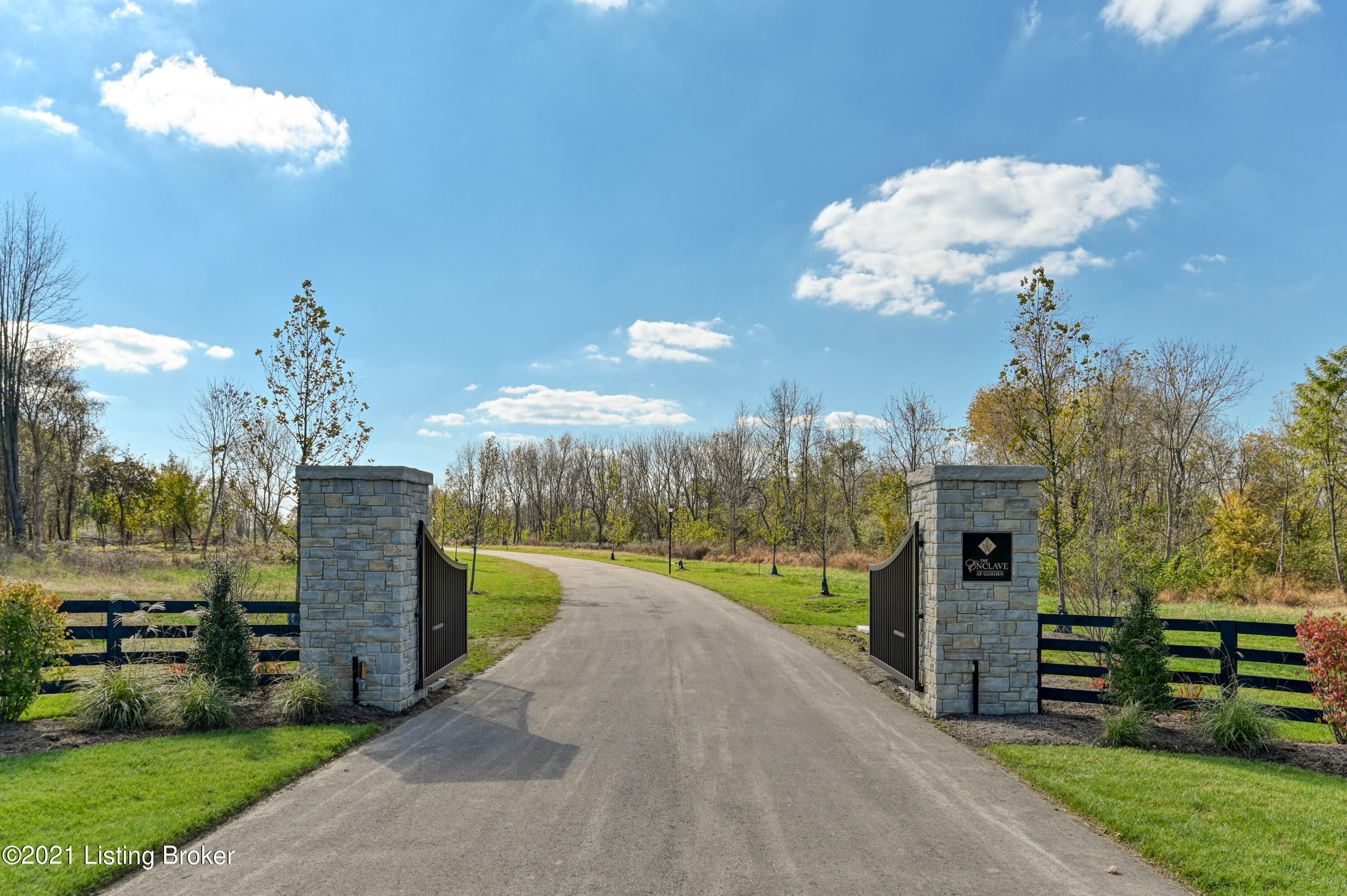 2 Enclave Dr