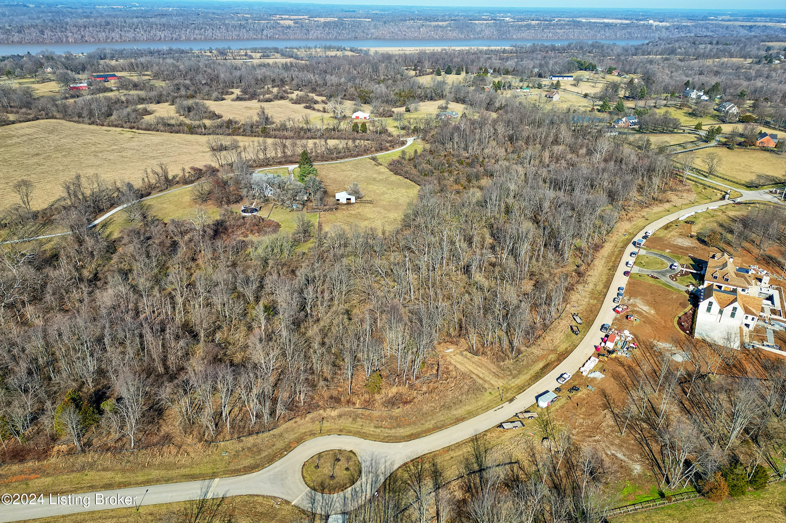 2 Enclave Dr
