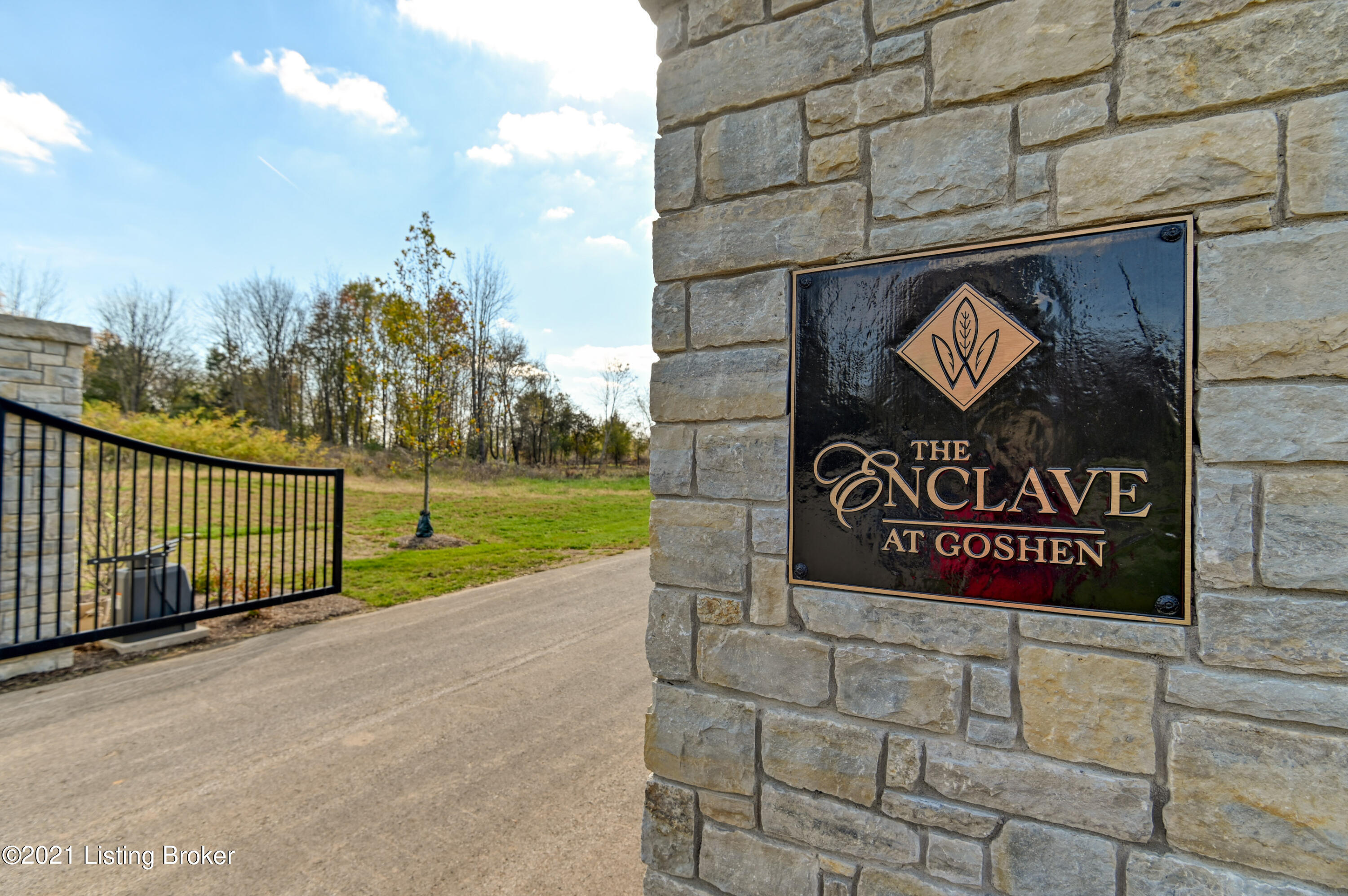 2 Enclave Dr