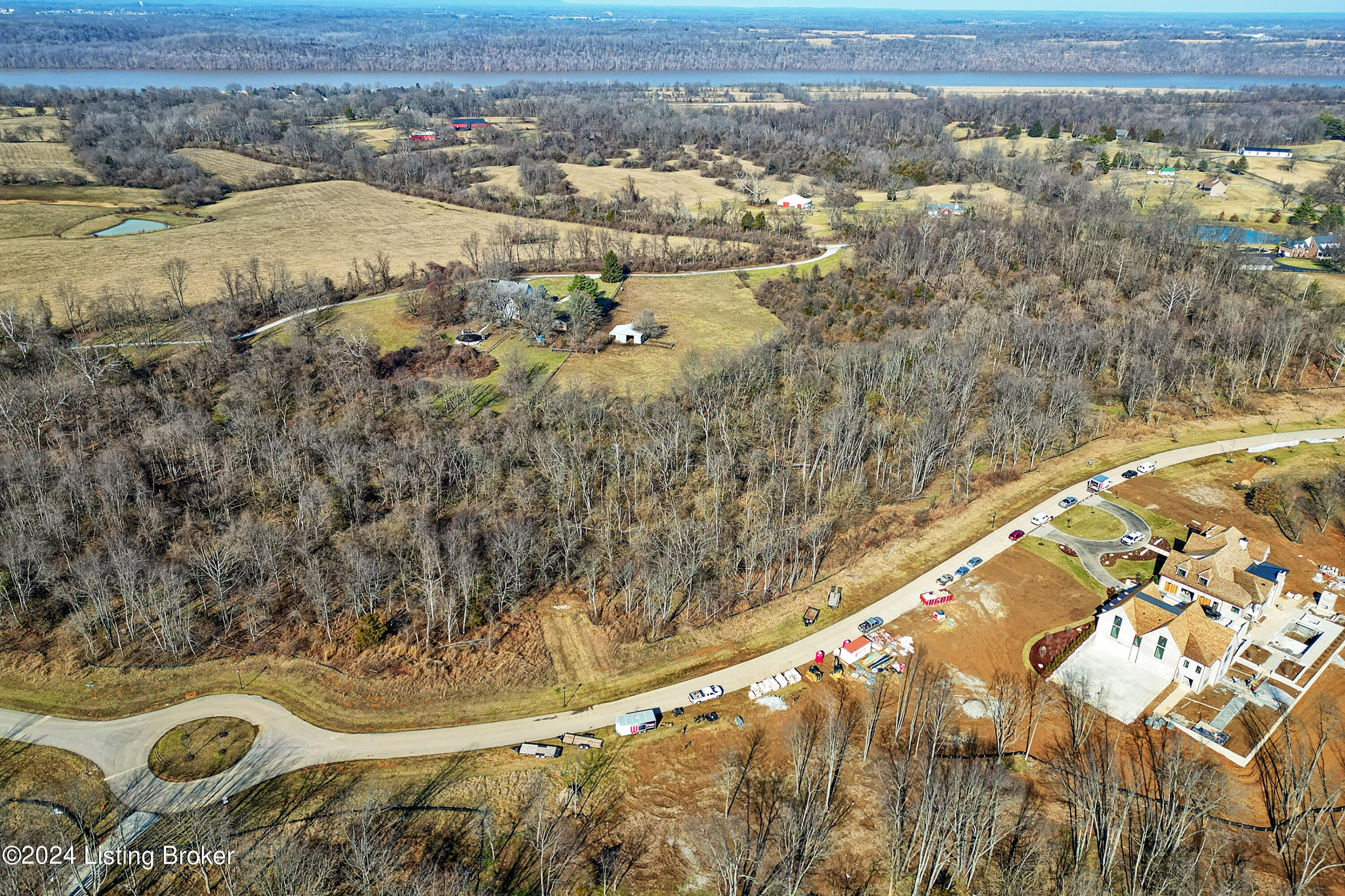 2 Enclave Dr