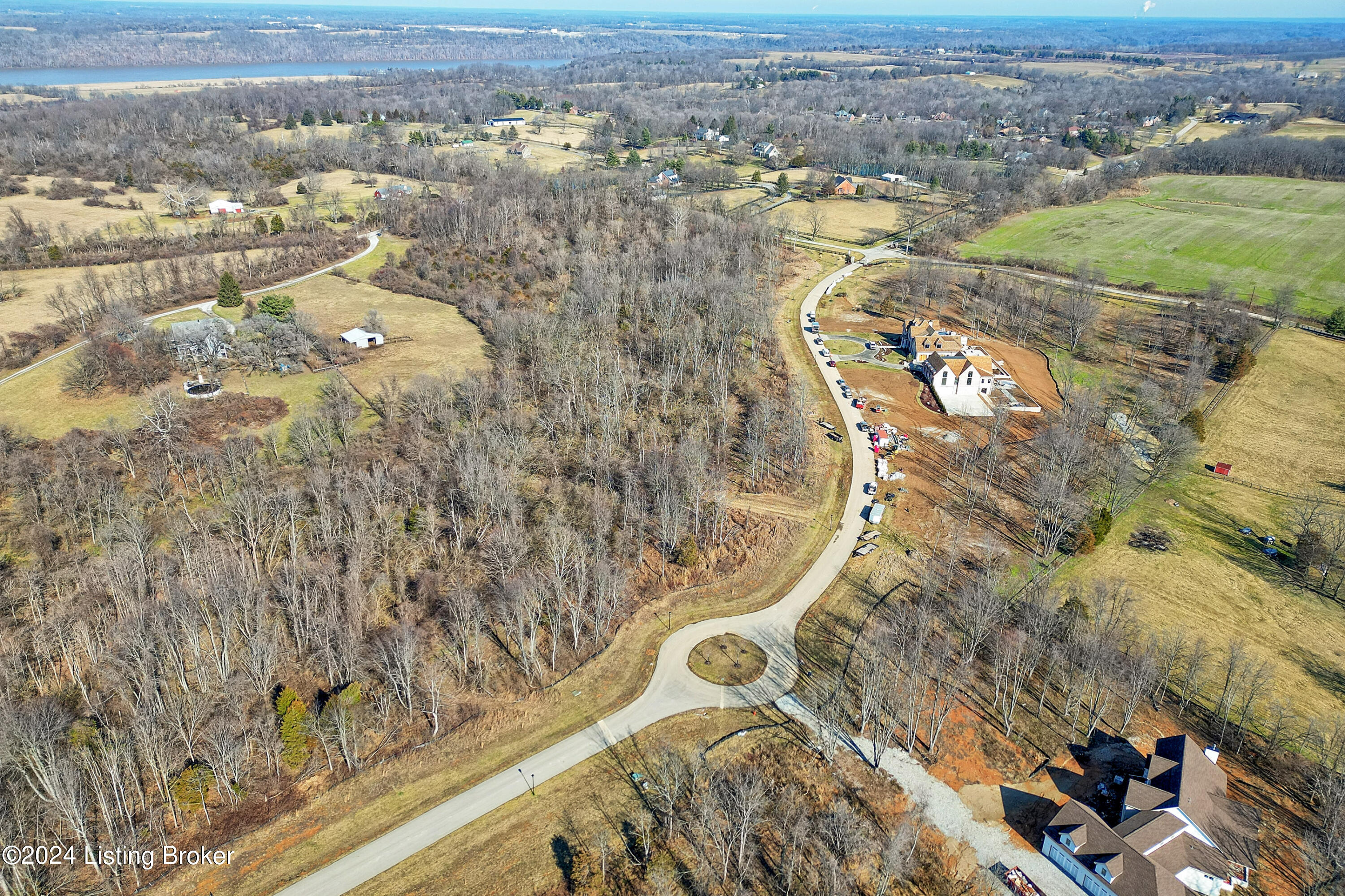 2 Enclave Dr
