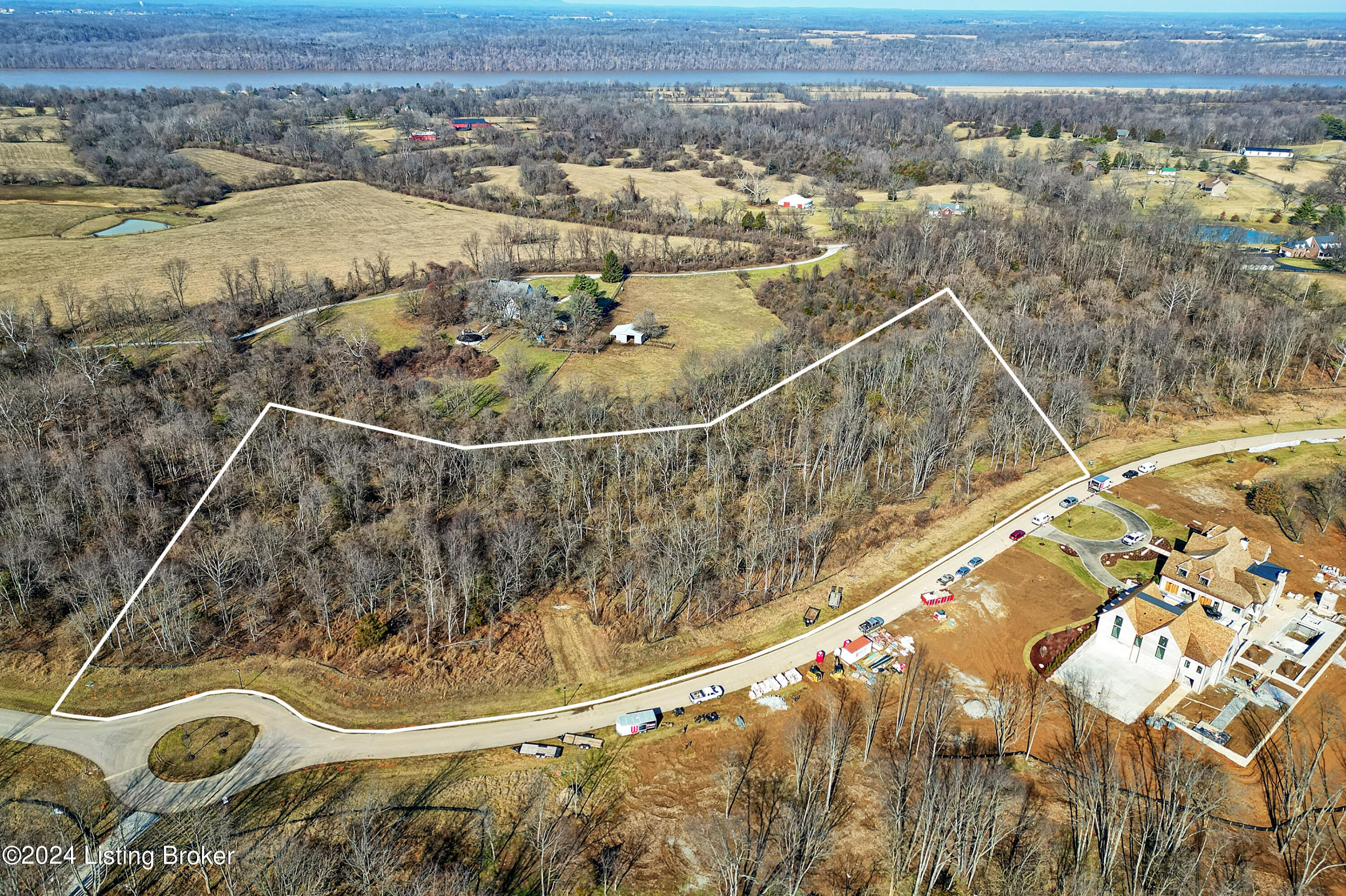 2 Enclave Dr