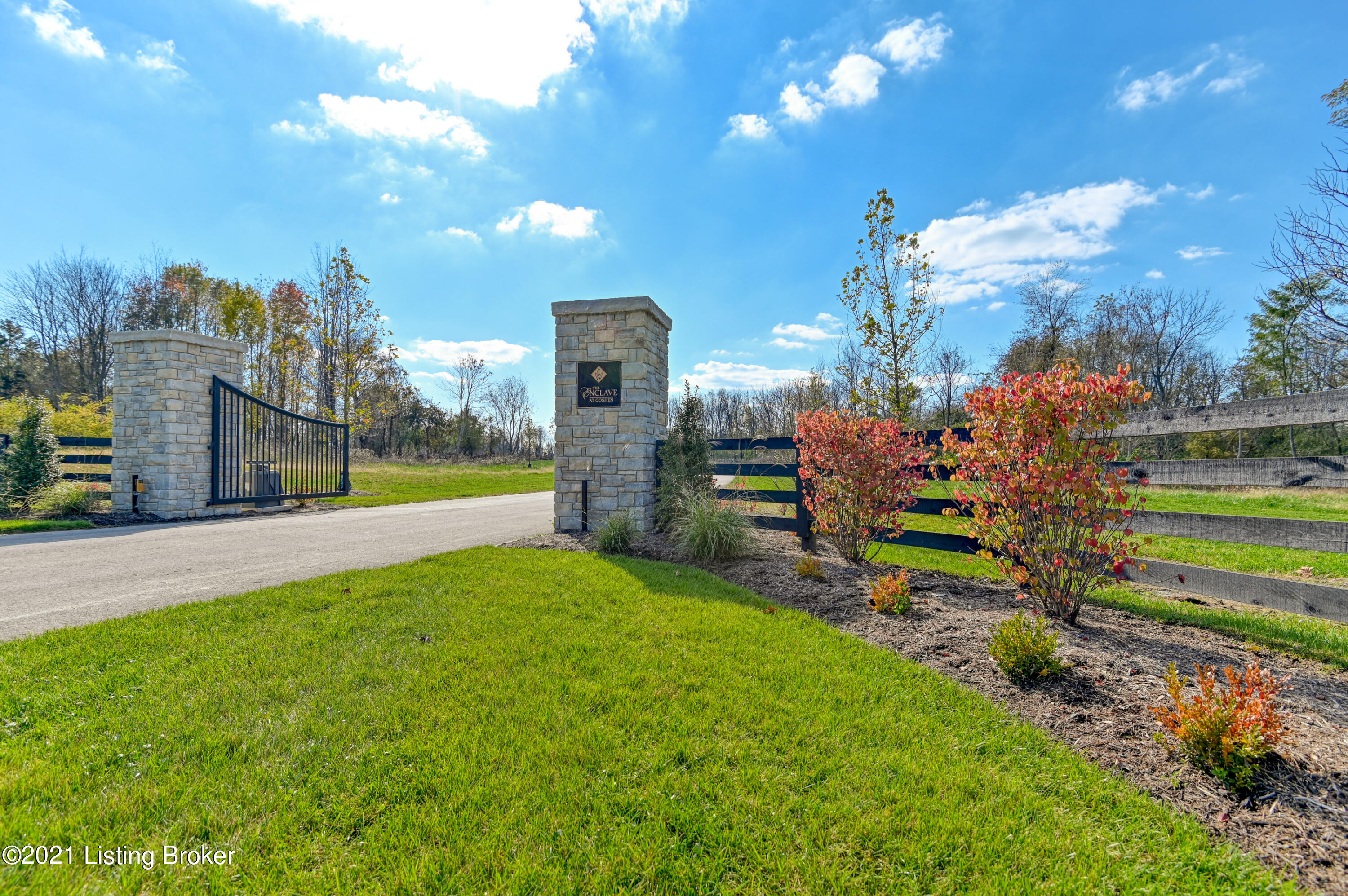 2 Enclave Dr