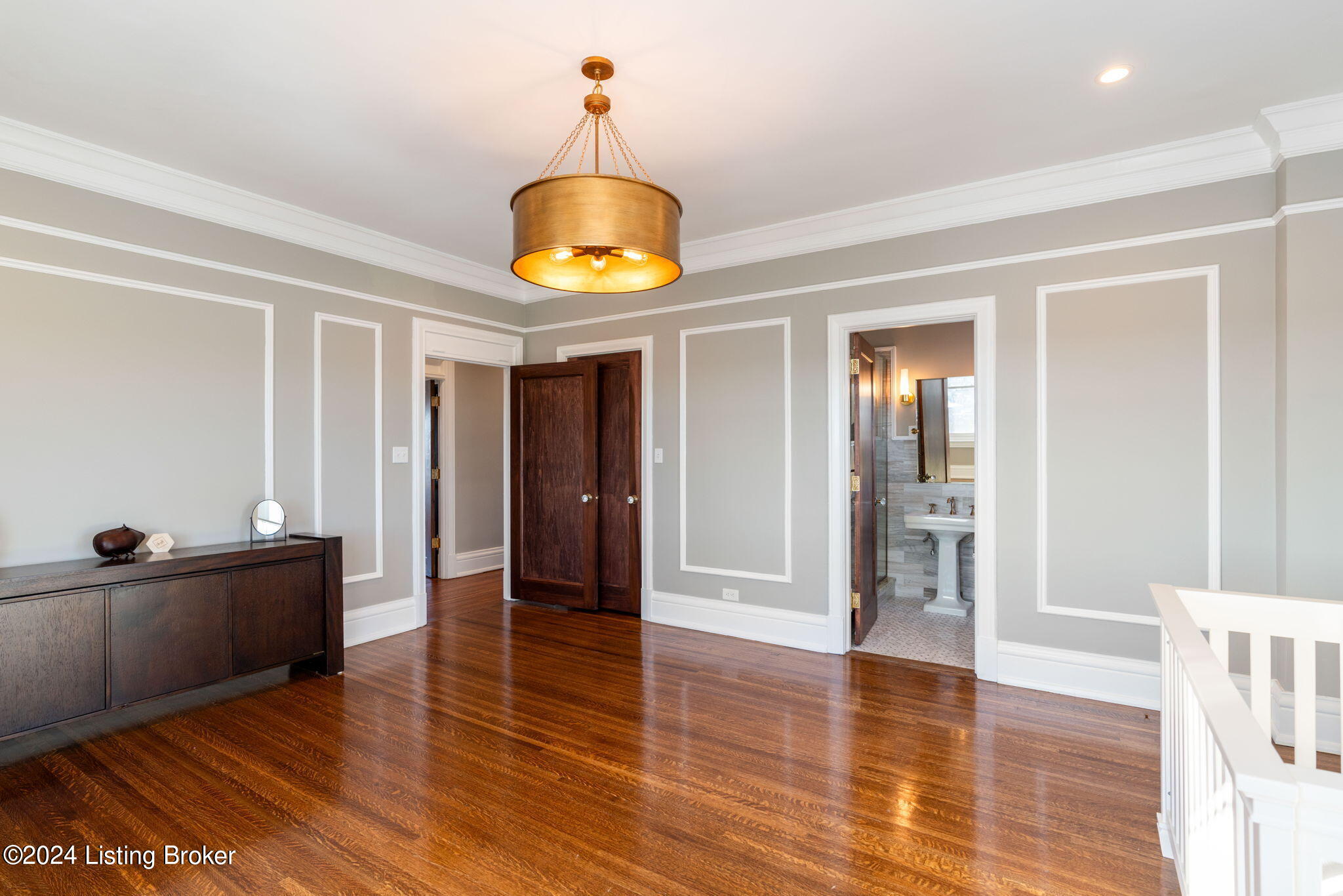1416 Willow Ave, 11B