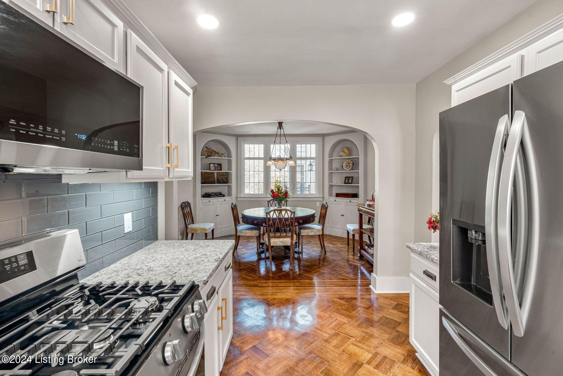 2407 Top Hill Rd