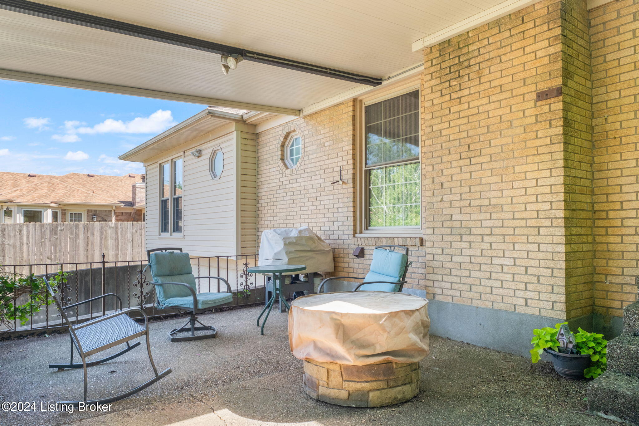 2602 Stony Brook Dr