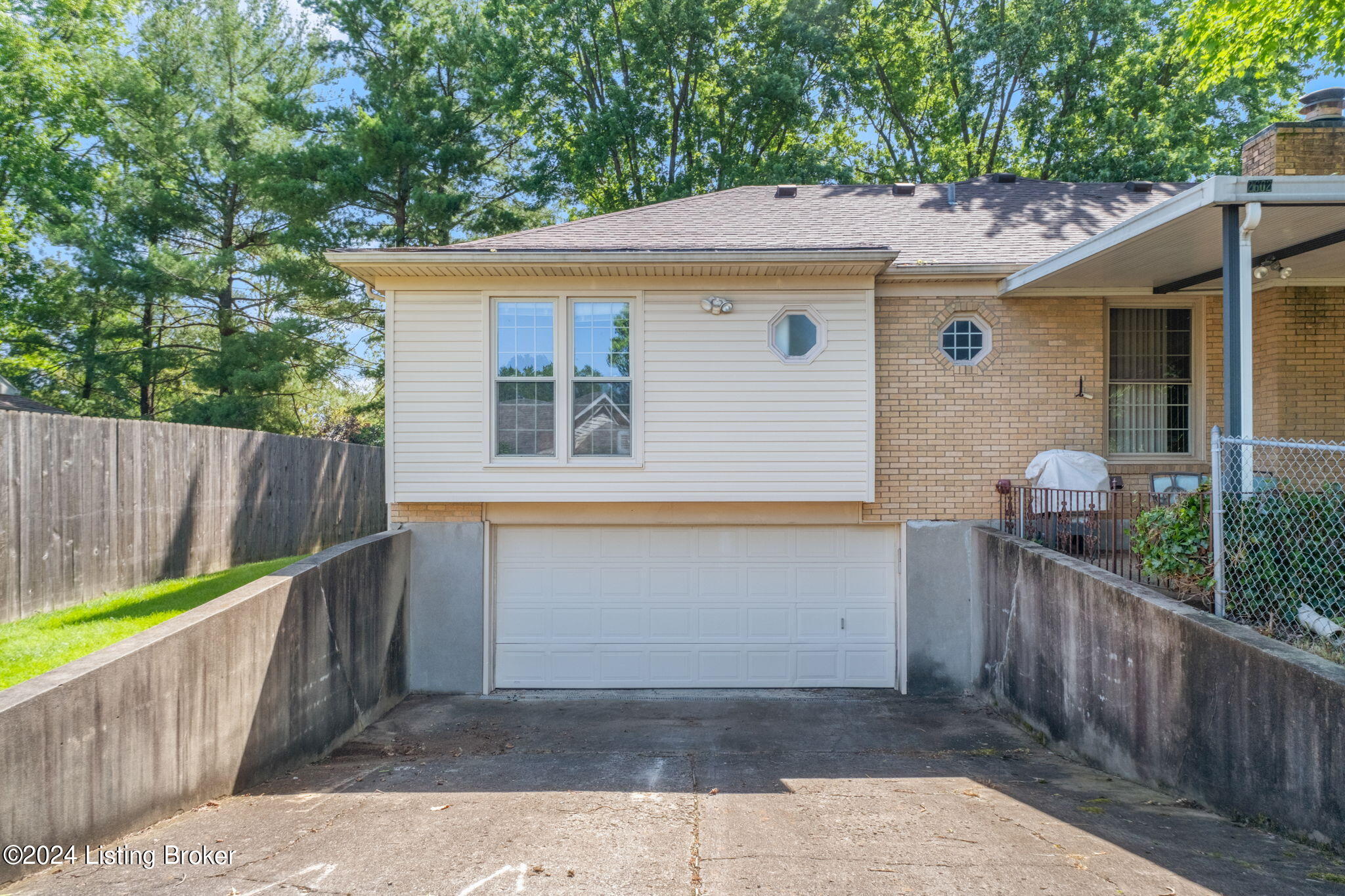 2602 Stony Brook Dr