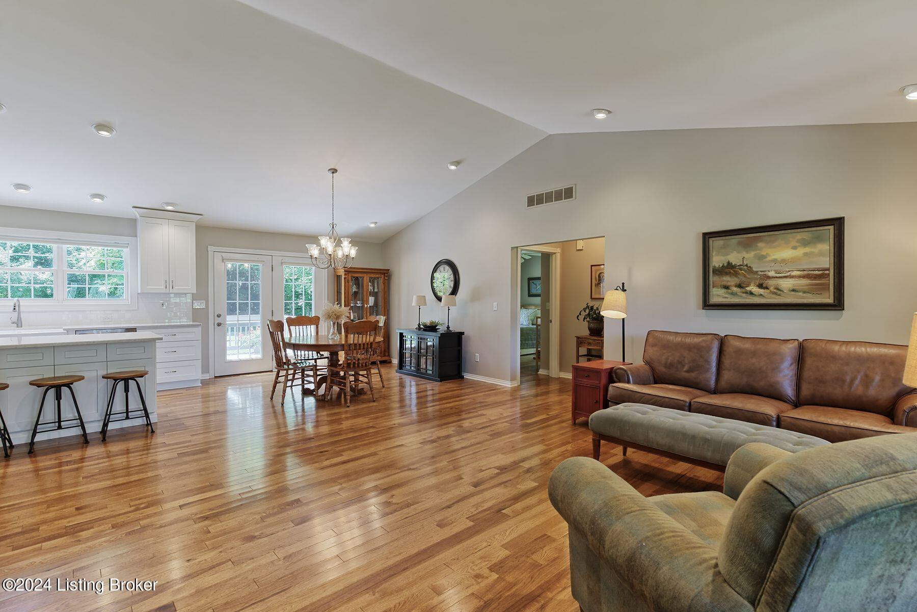 3100 Colton Ct