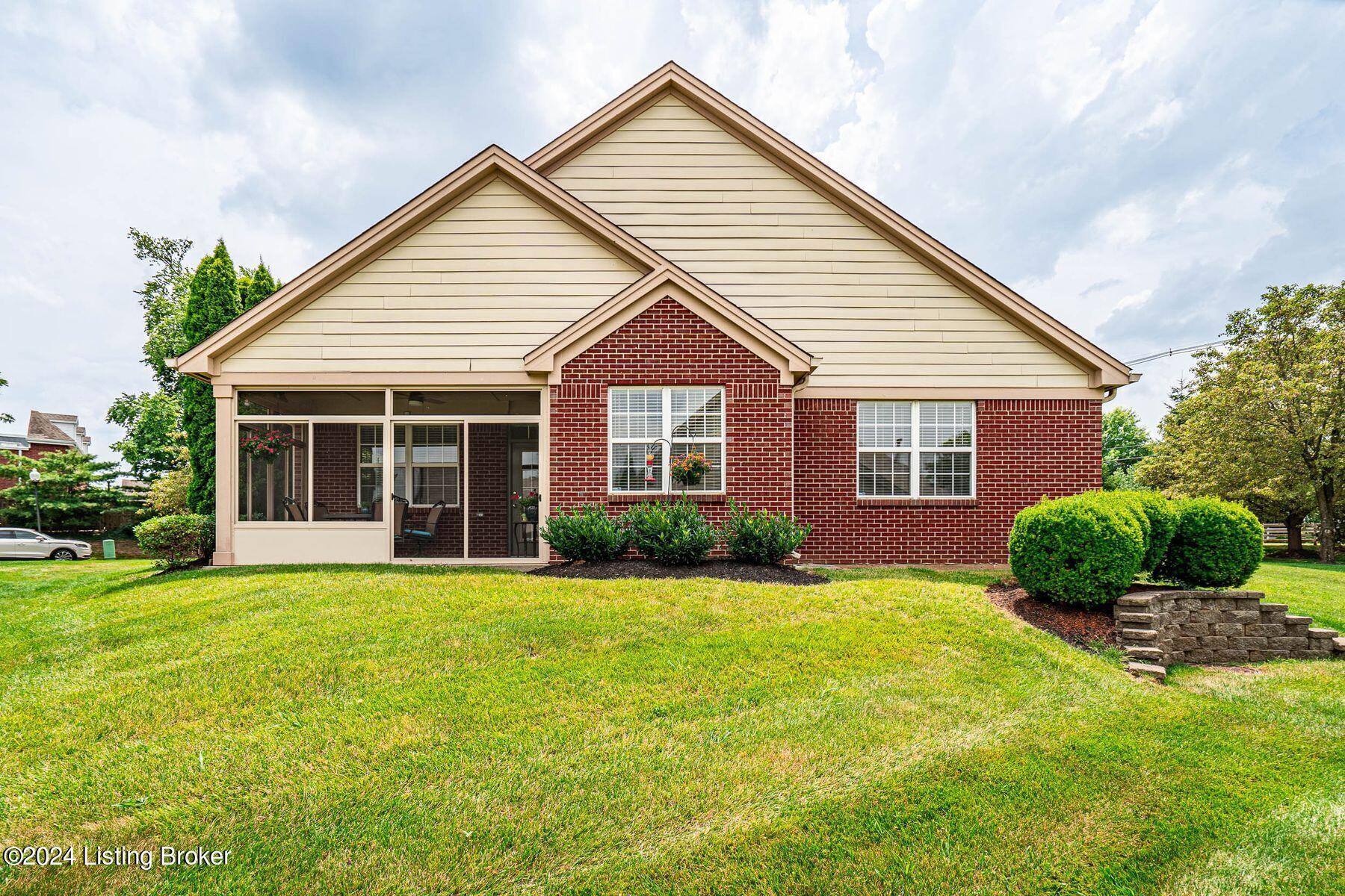 5009 Caerlson Ln