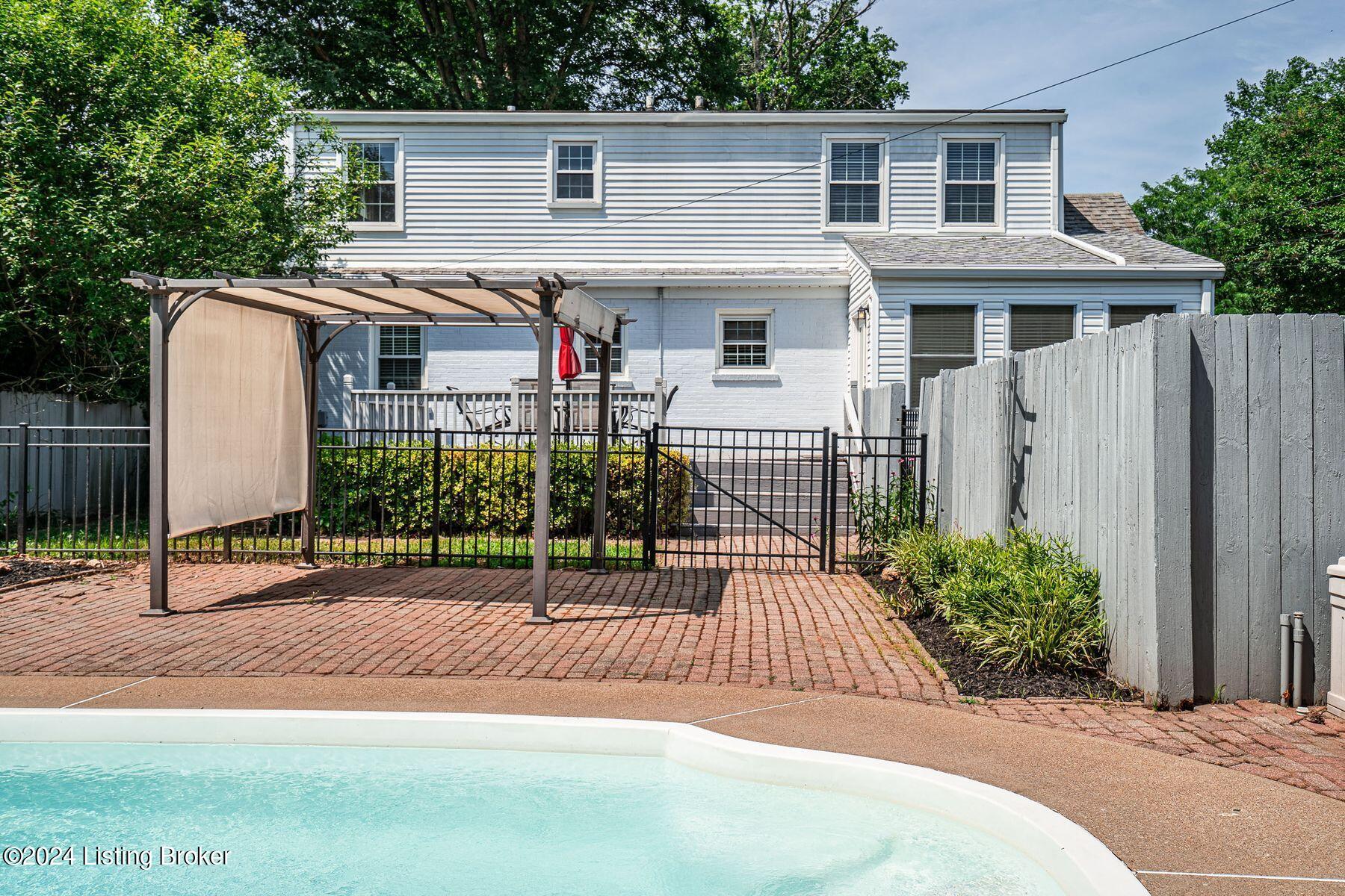 215 Fairmeade Rd