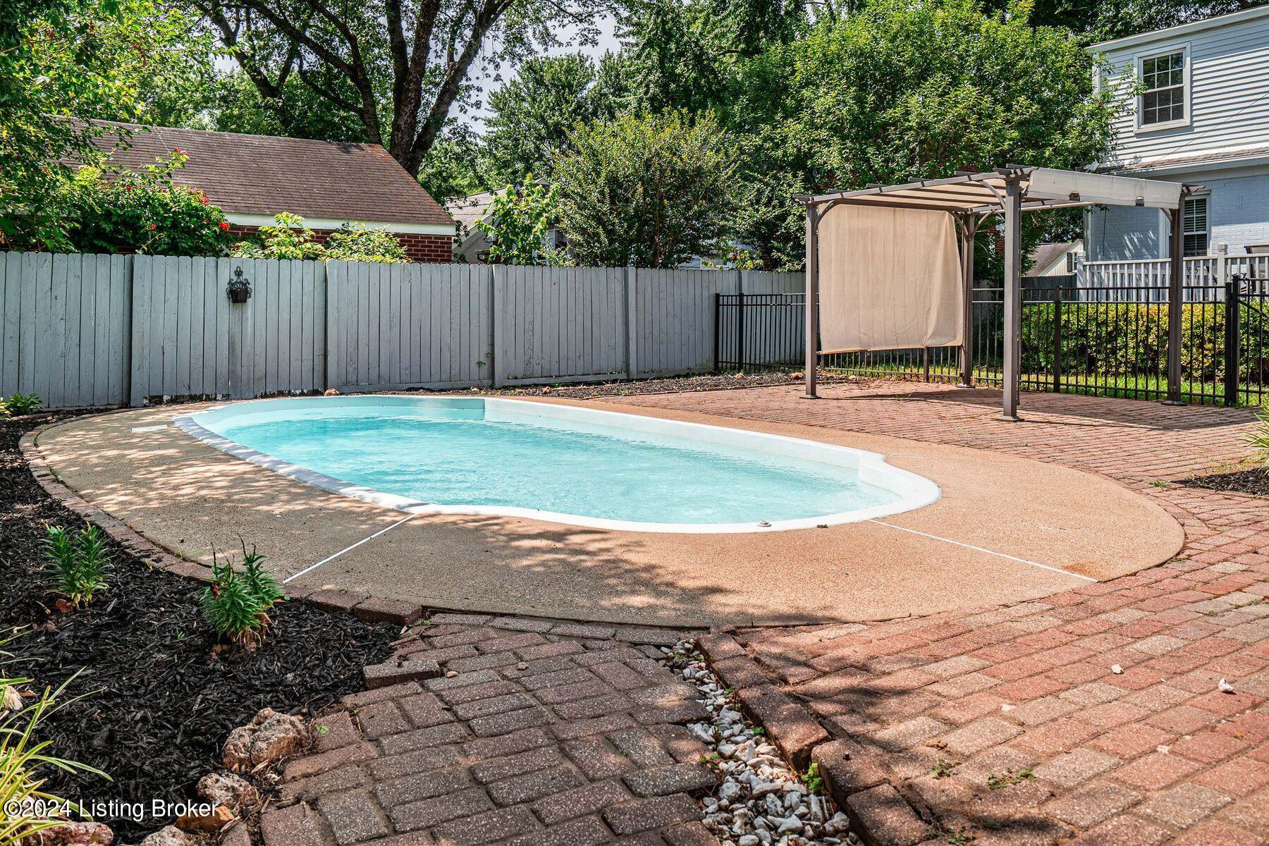 215 Fairmeade Rd