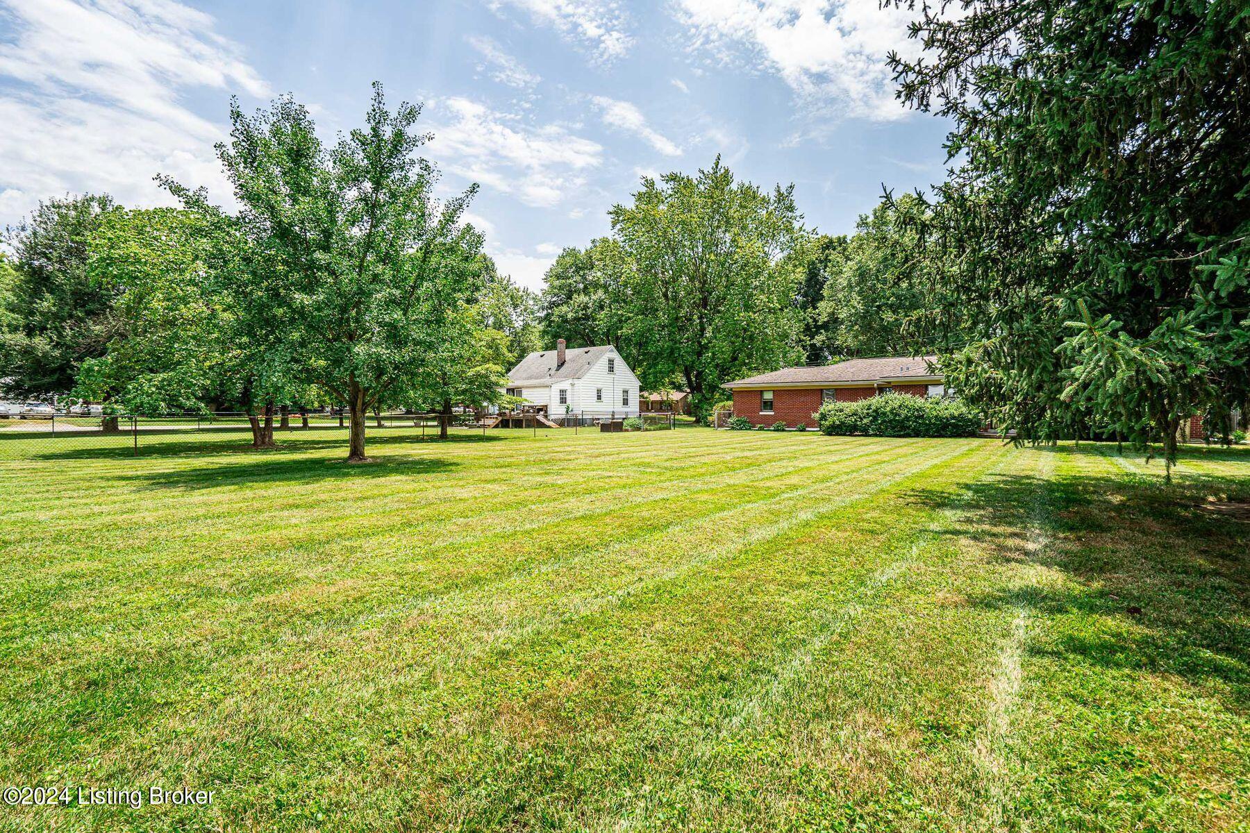 3015 Flair Knoll Dr
