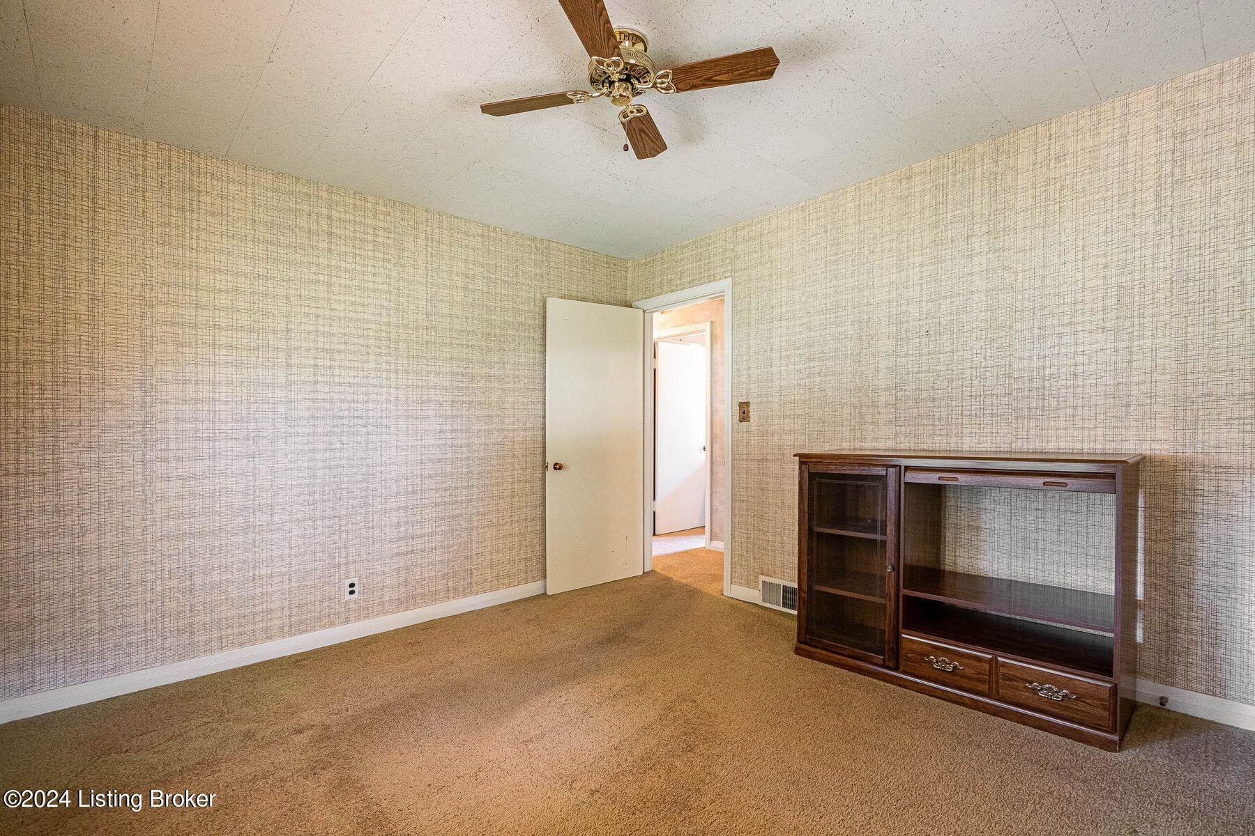 3015 Flair Knoll Dr