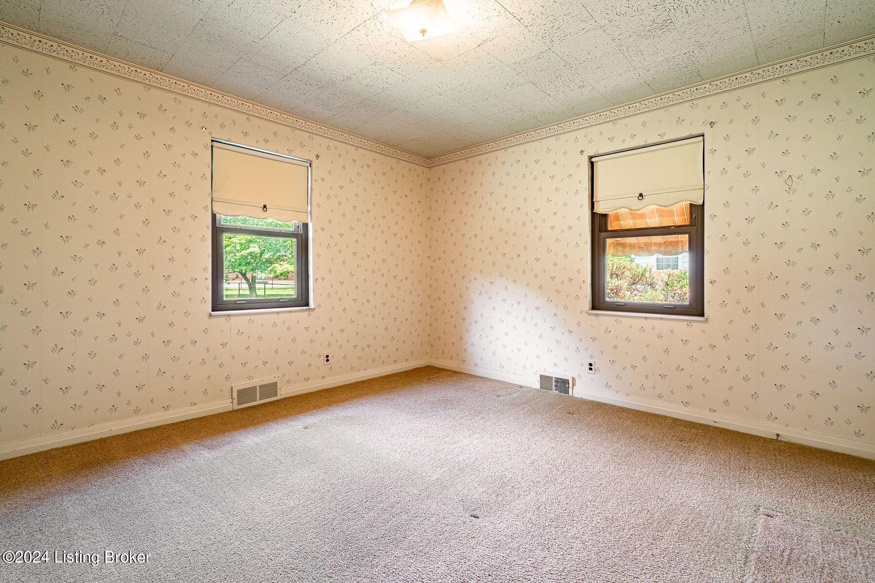 3015 Flair Knoll Dr