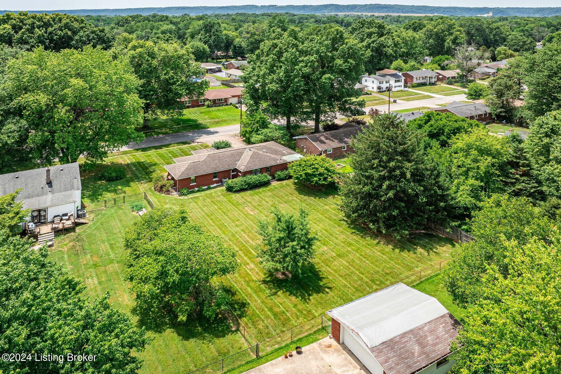 3015 Flair Knoll Dr