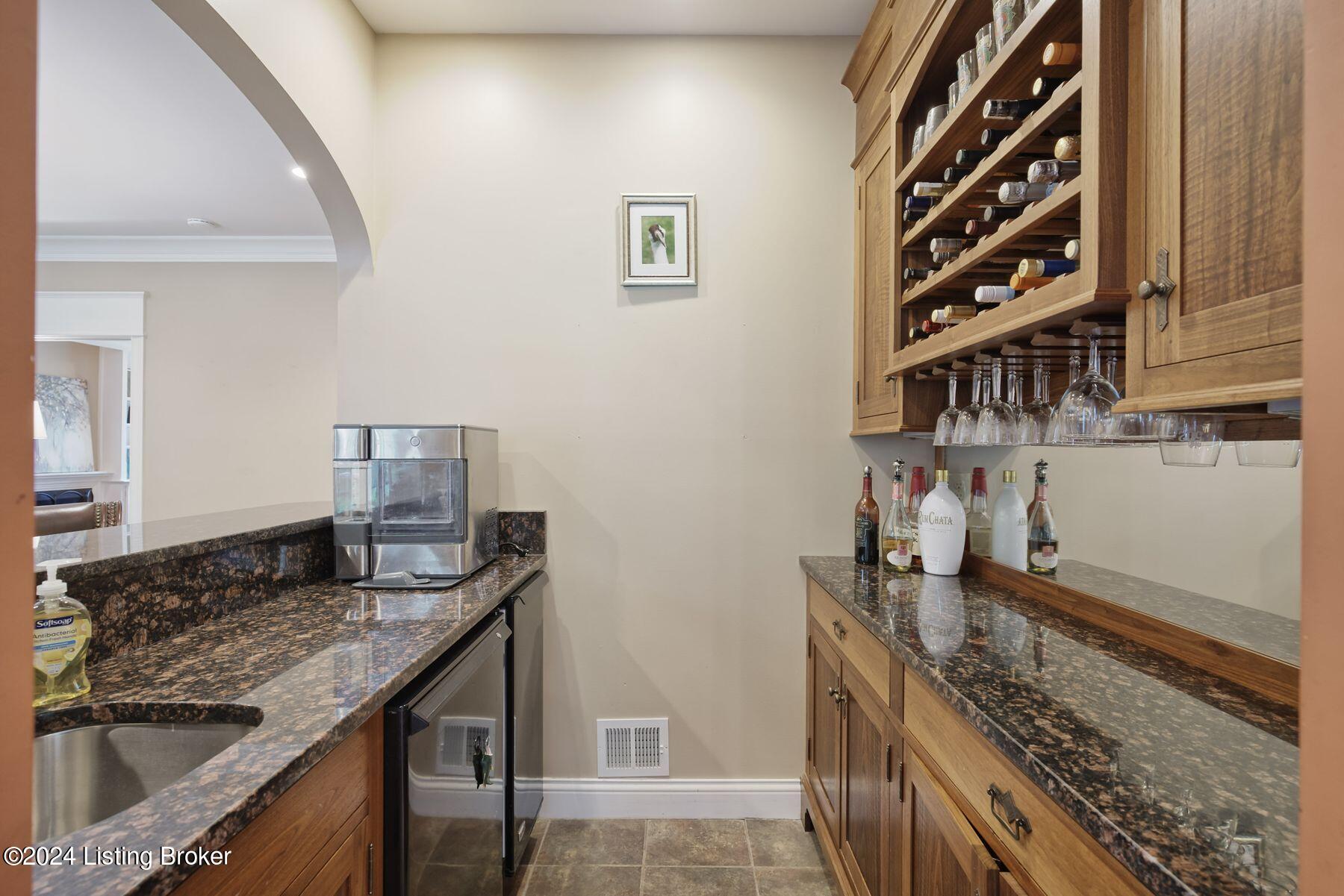 6806 Windham Pkwy