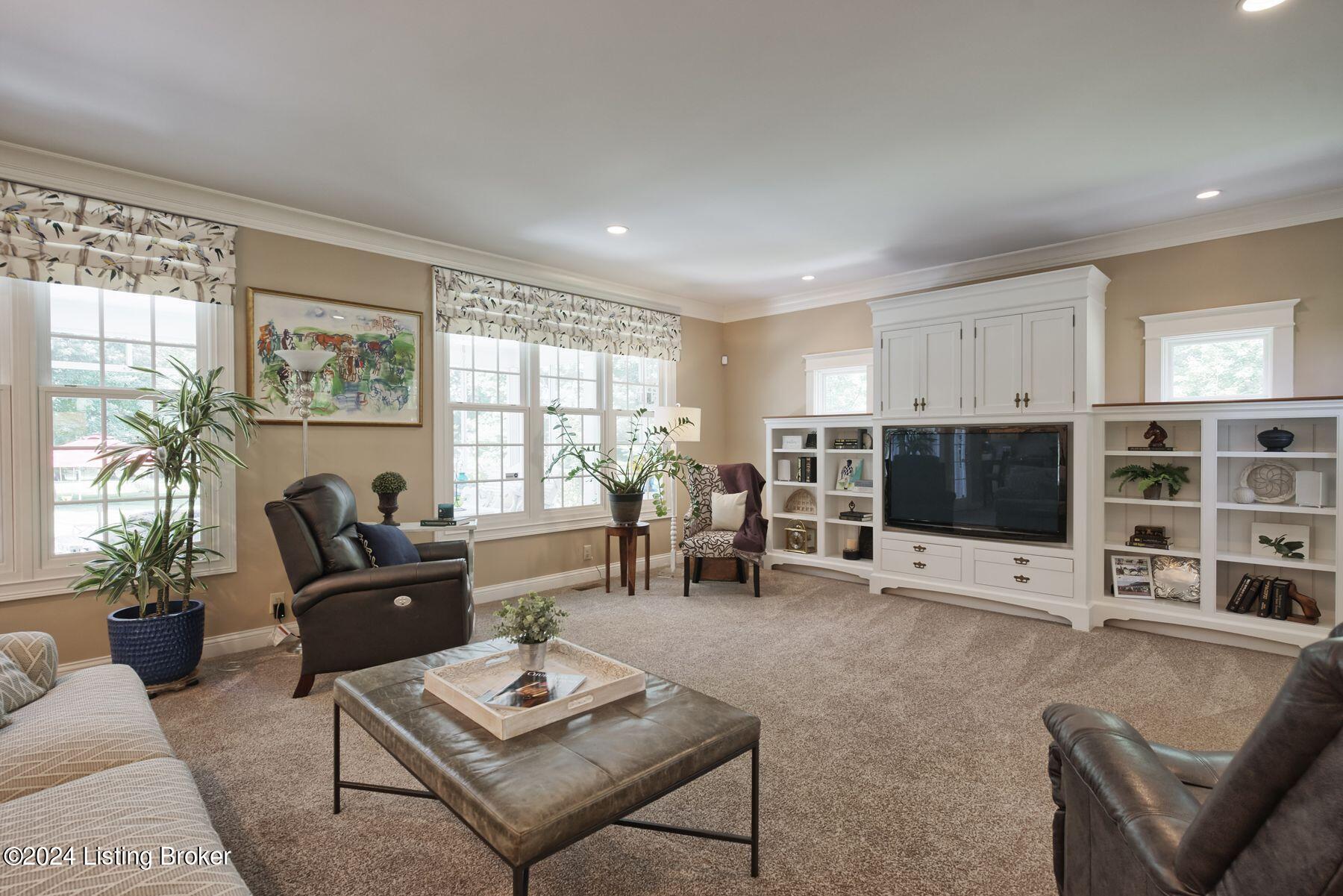 6806 Windham Pkwy