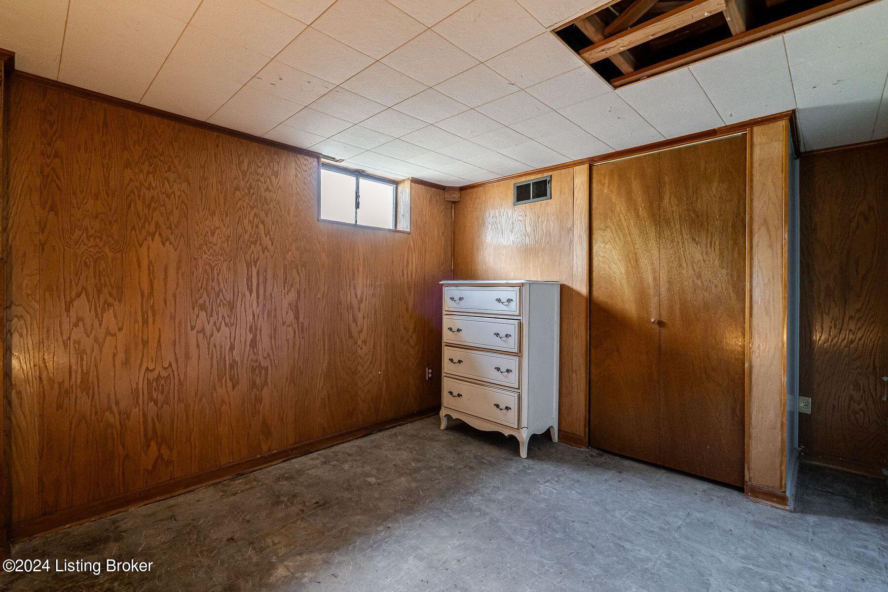 3813 Greenwich Rd