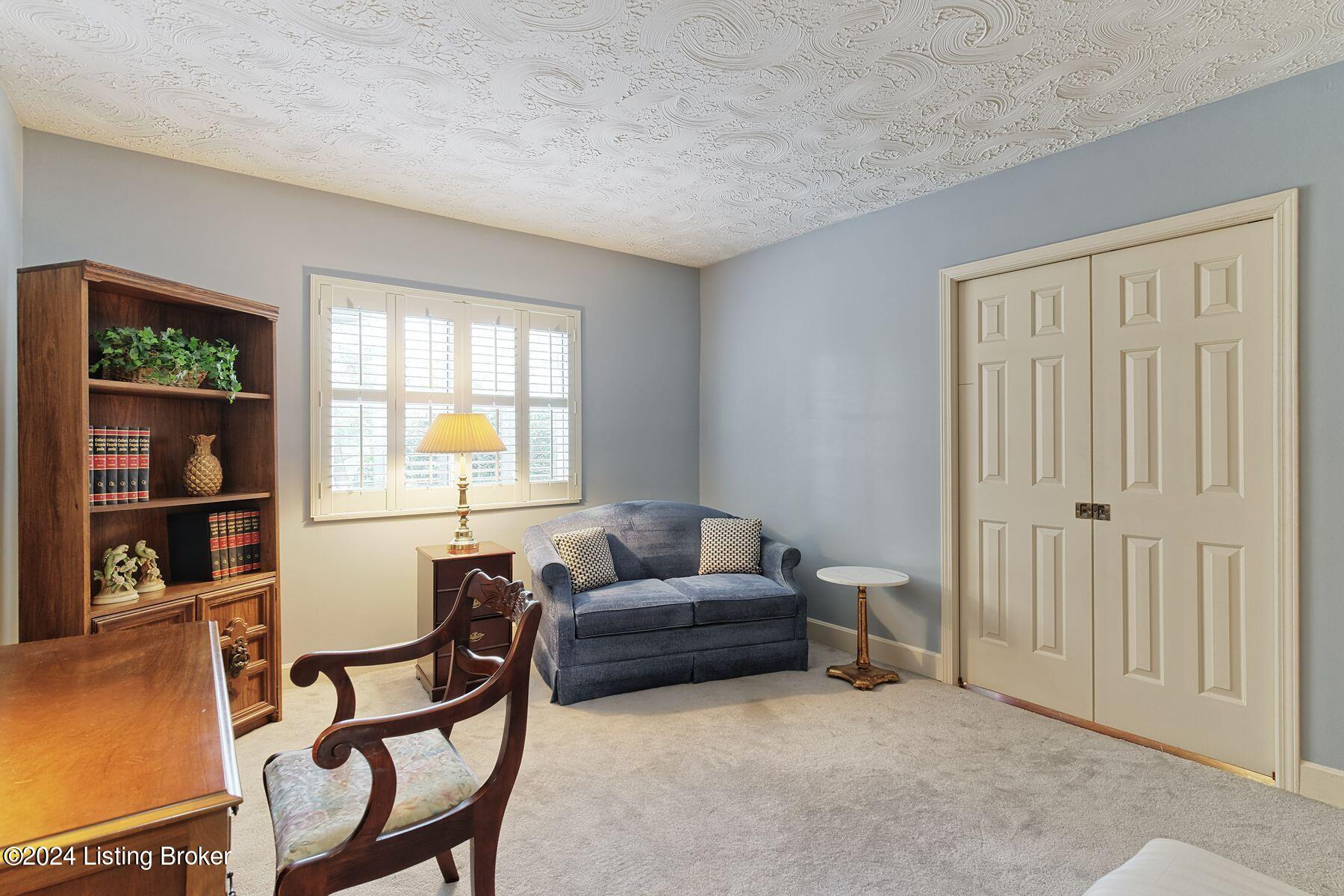5800 Coach Gate Wynde, 270A