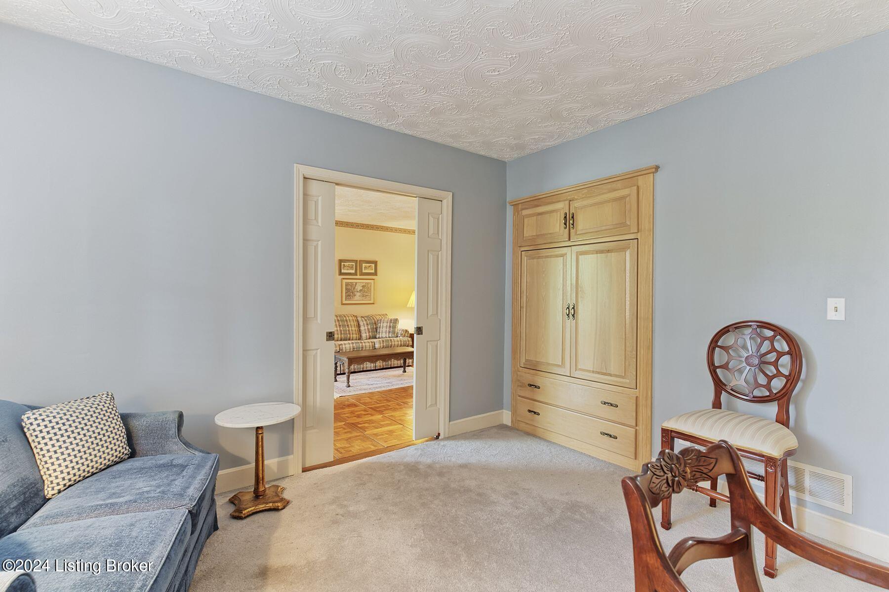 5800 Coach Gate Wynde, 270A