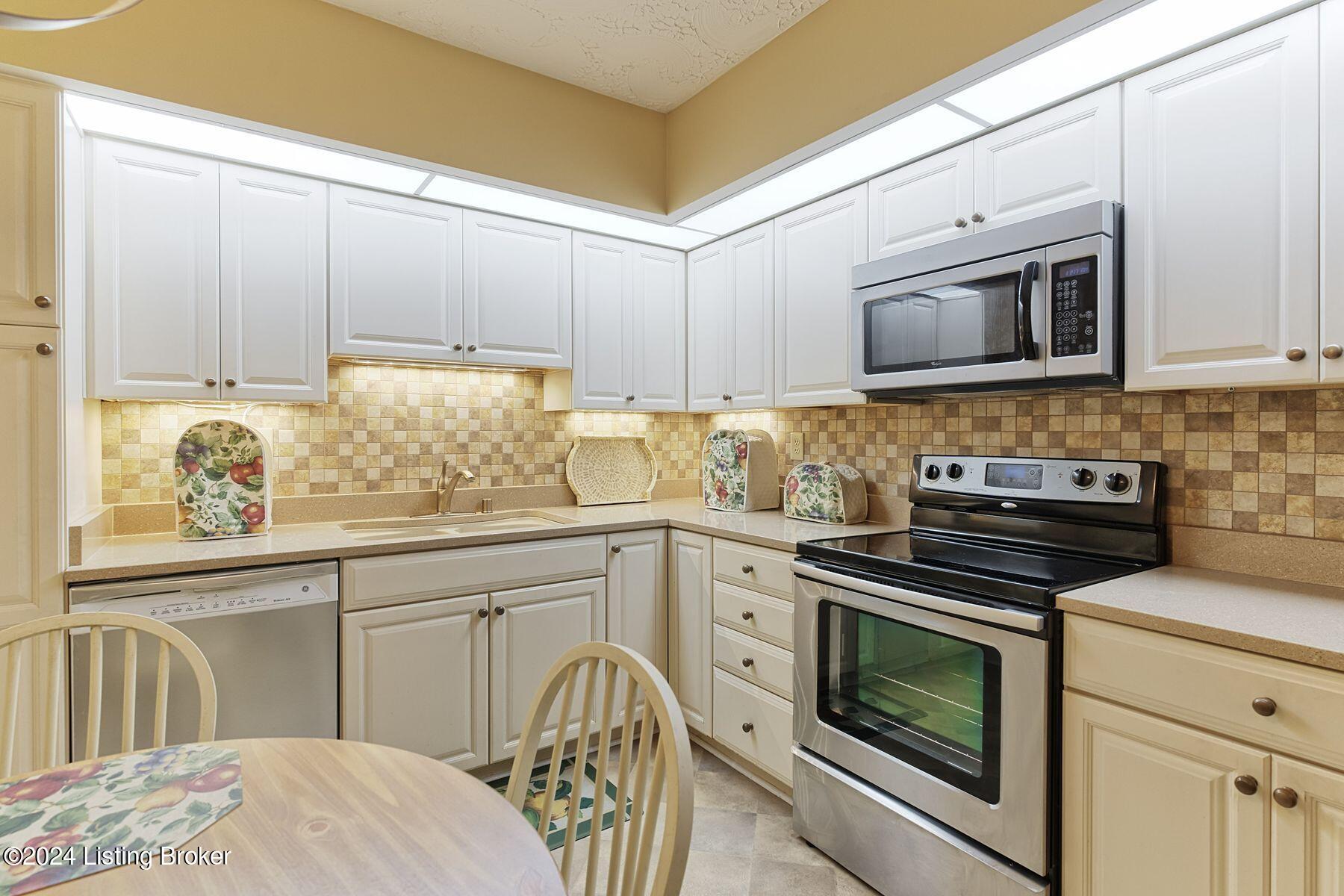 5800 Coach Gate Wynde, 270A
