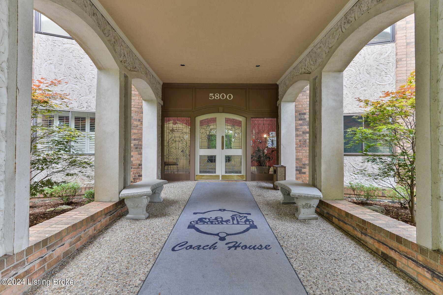 5800 Coach Gate Wynde, 270A