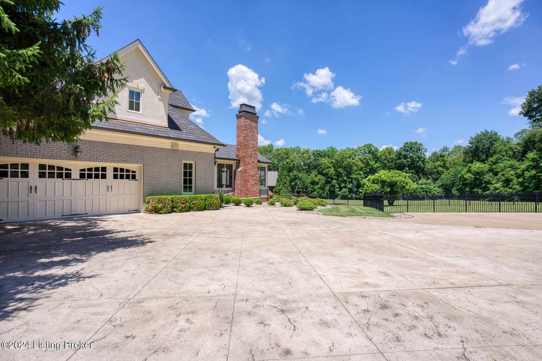 2301 Homewood Dr