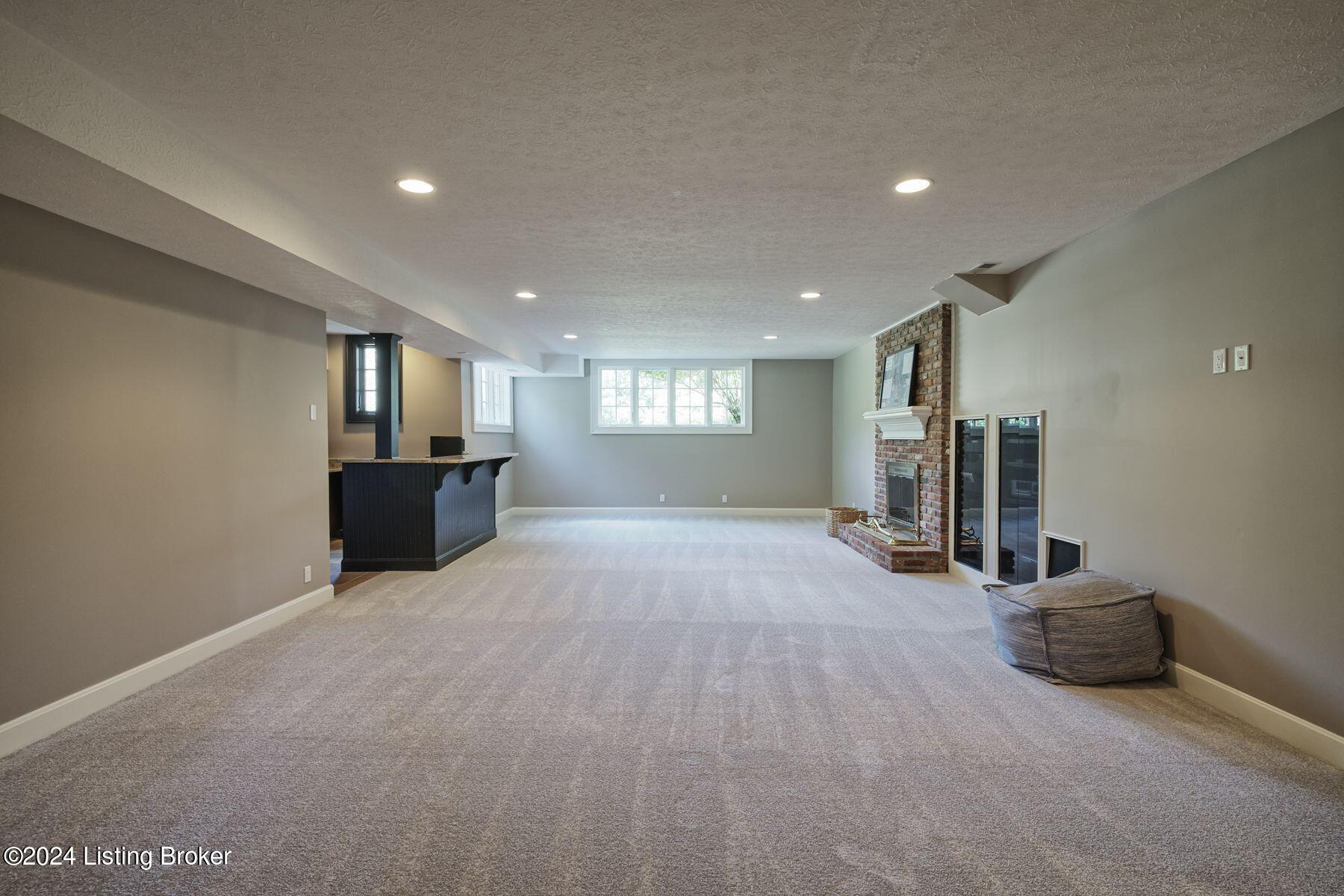 2301 Homewood Dr