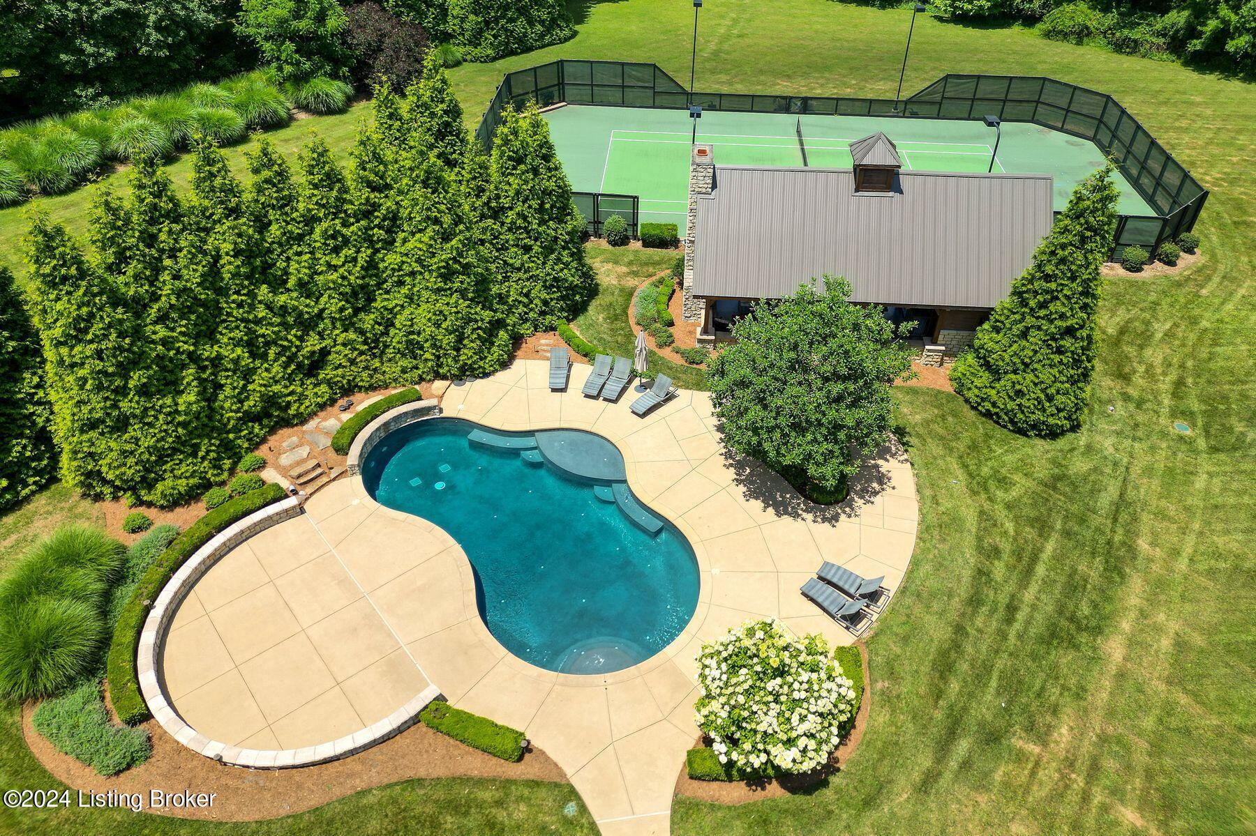2301 Homewood Dr