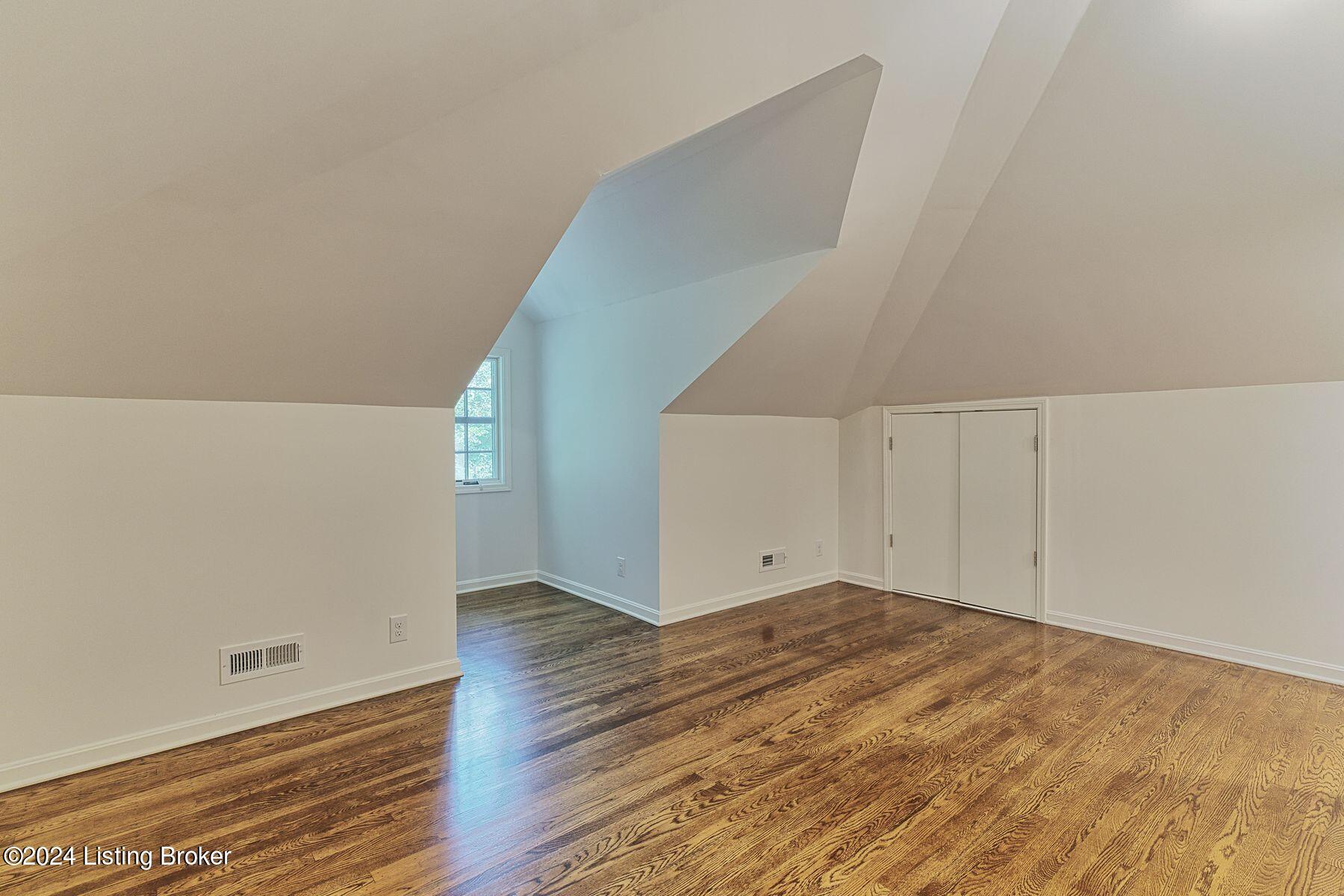 3709 Hillsdale Rd
