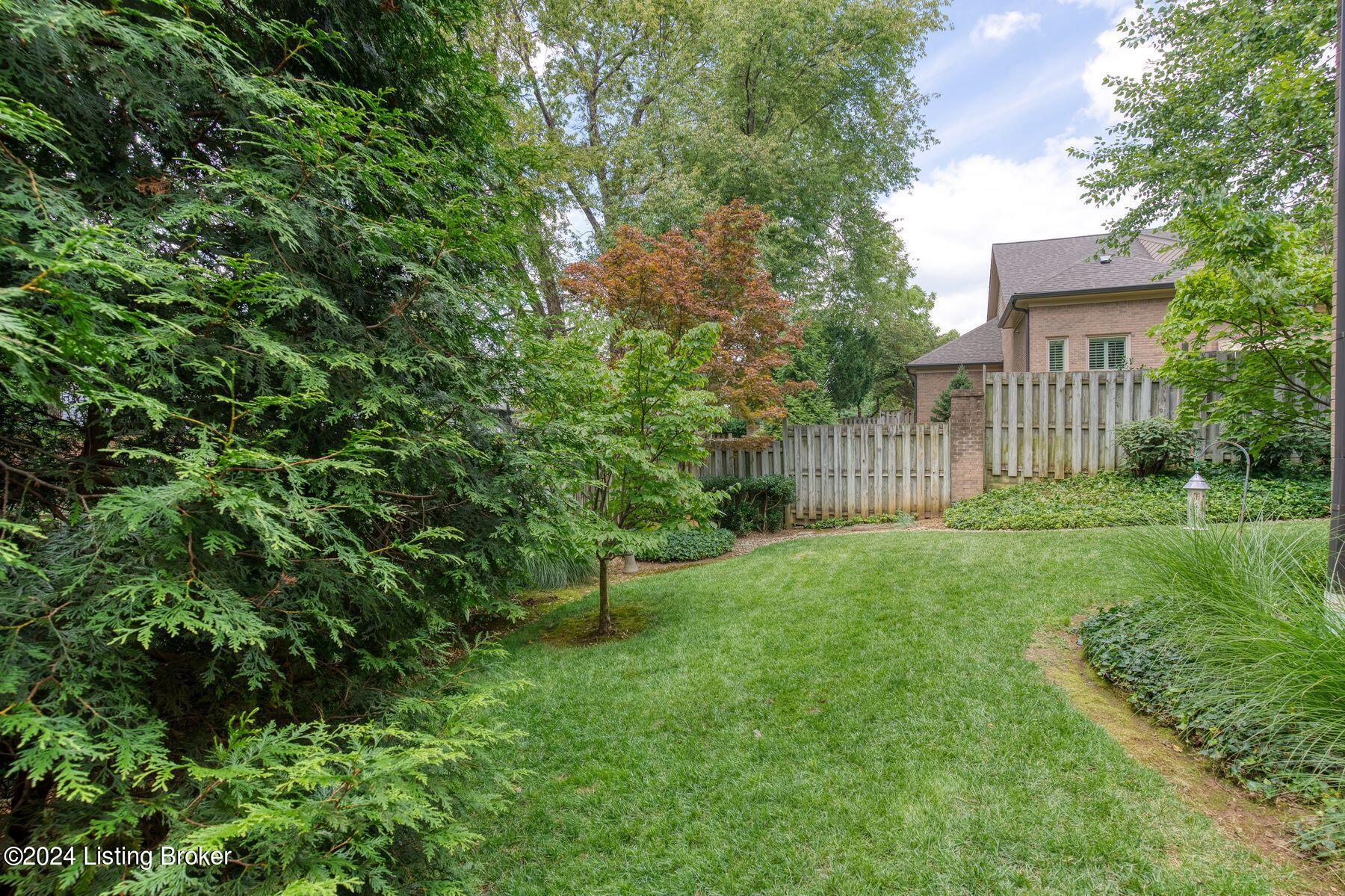 2637 Seminary Dr
