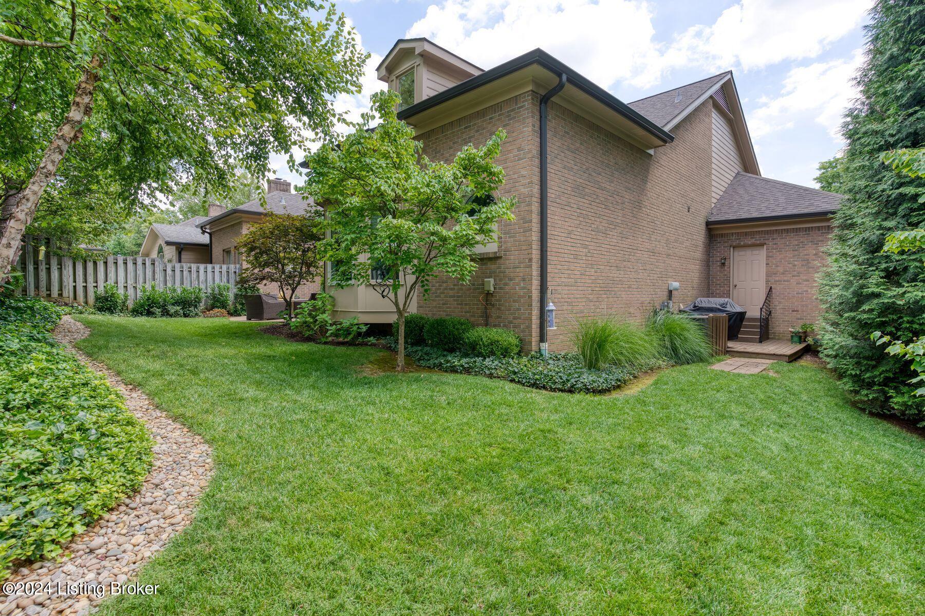 2637 Seminary Dr
