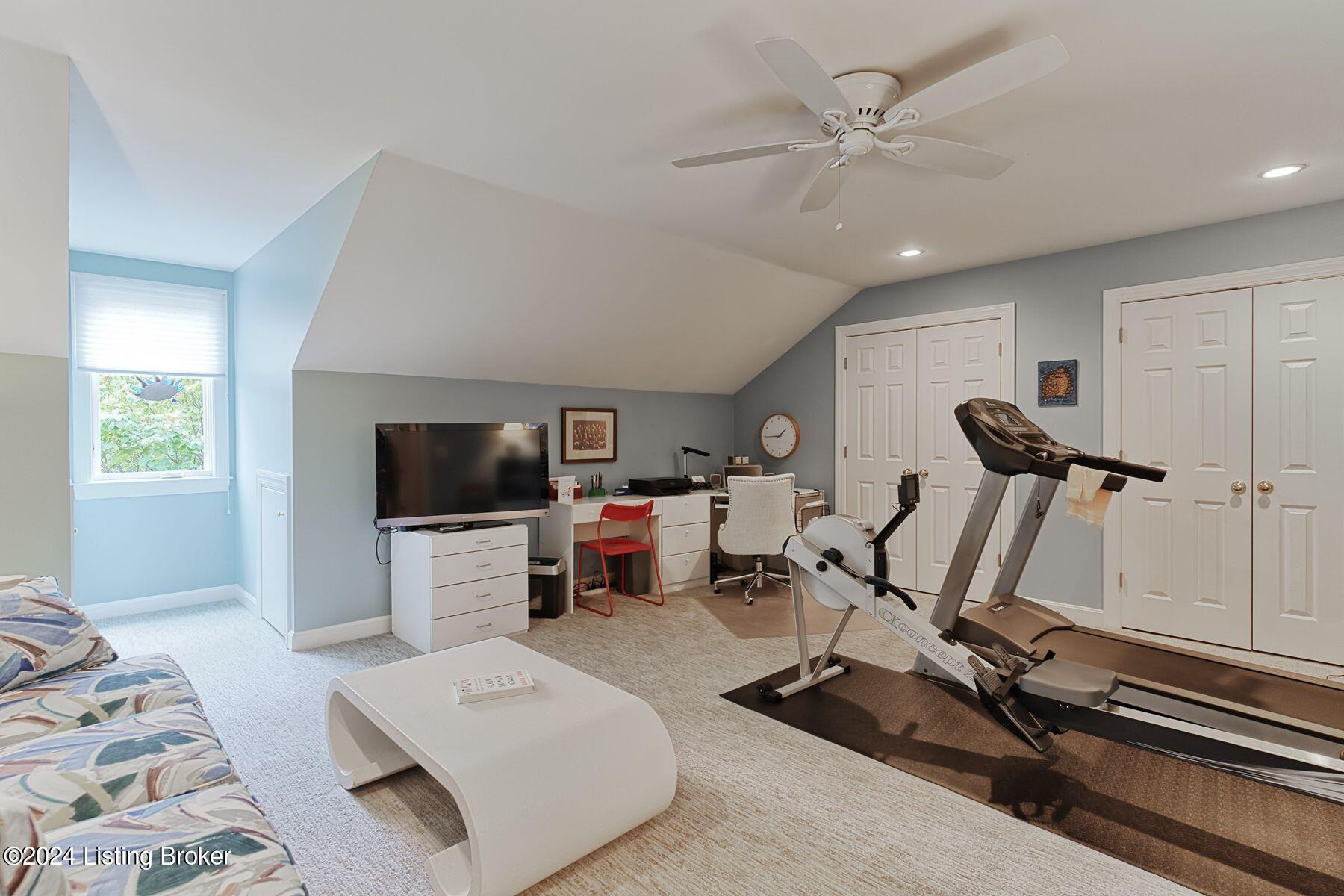 2637 Seminary Dr