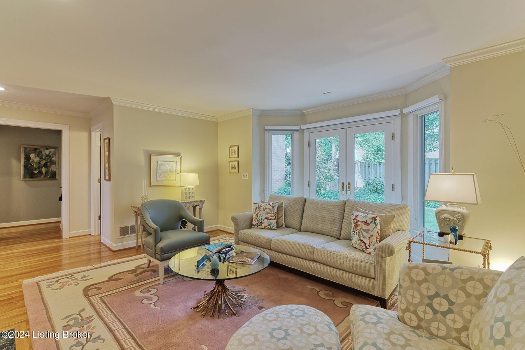 2637 Seminary Dr