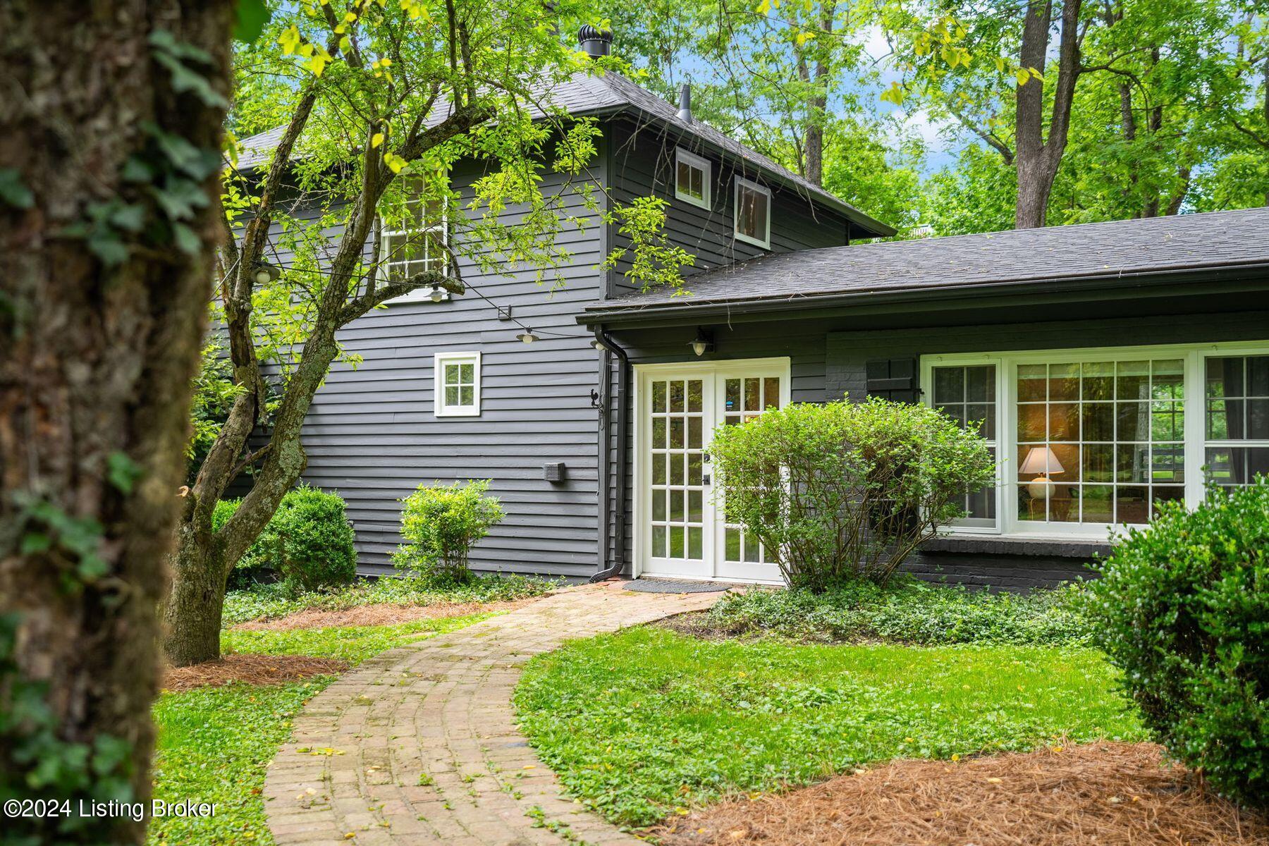 1307 Glenbrook Rd