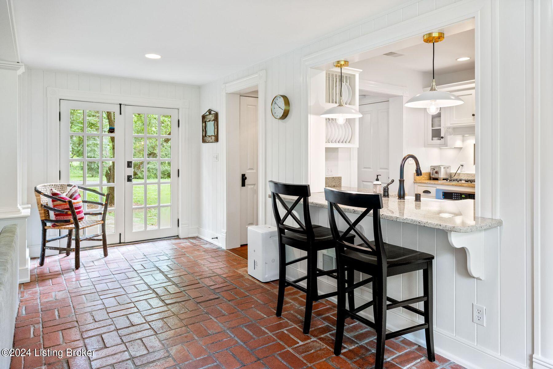 1307 Glenbrook Rd