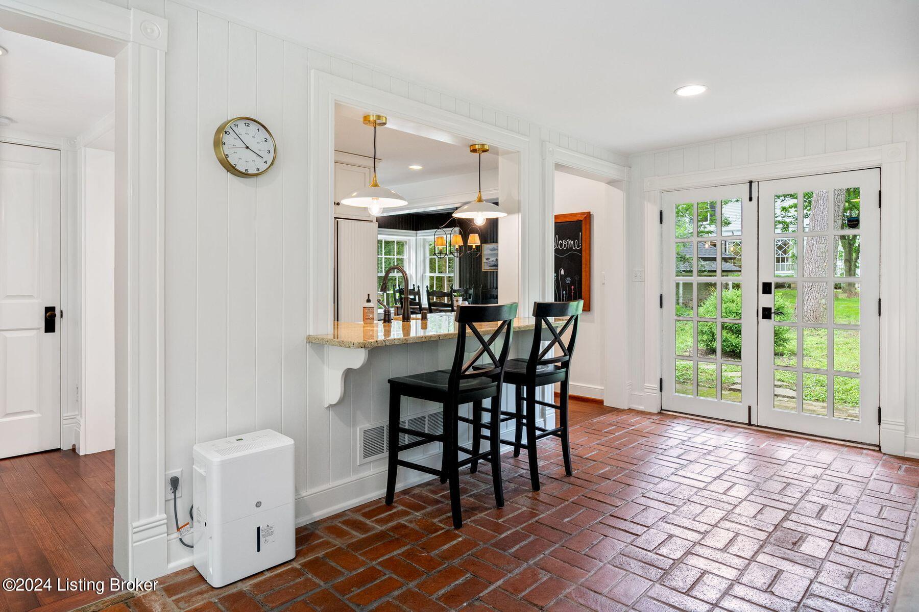 1307 Glenbrook Rd