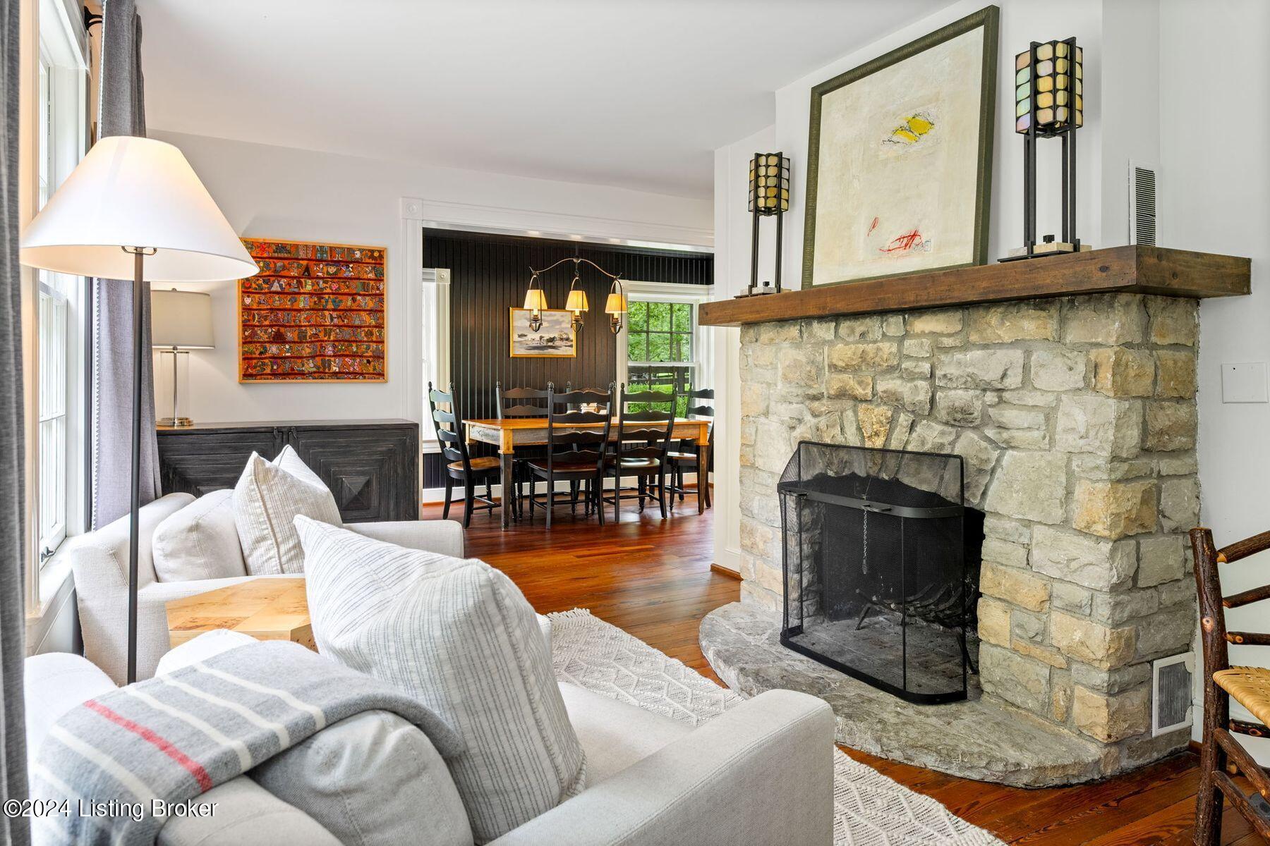 1307 Glenbrook Rd