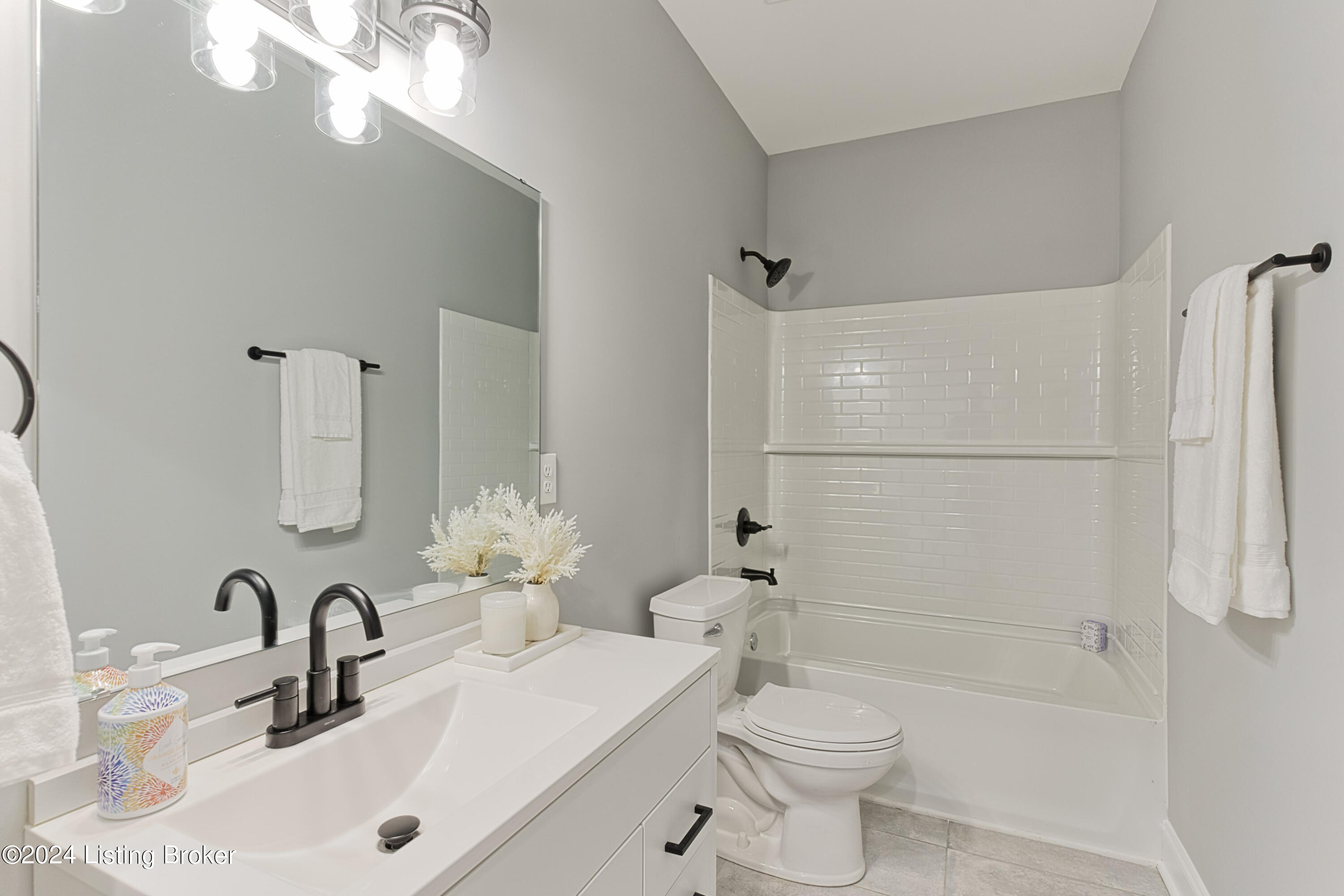 12517 Lilly Ln