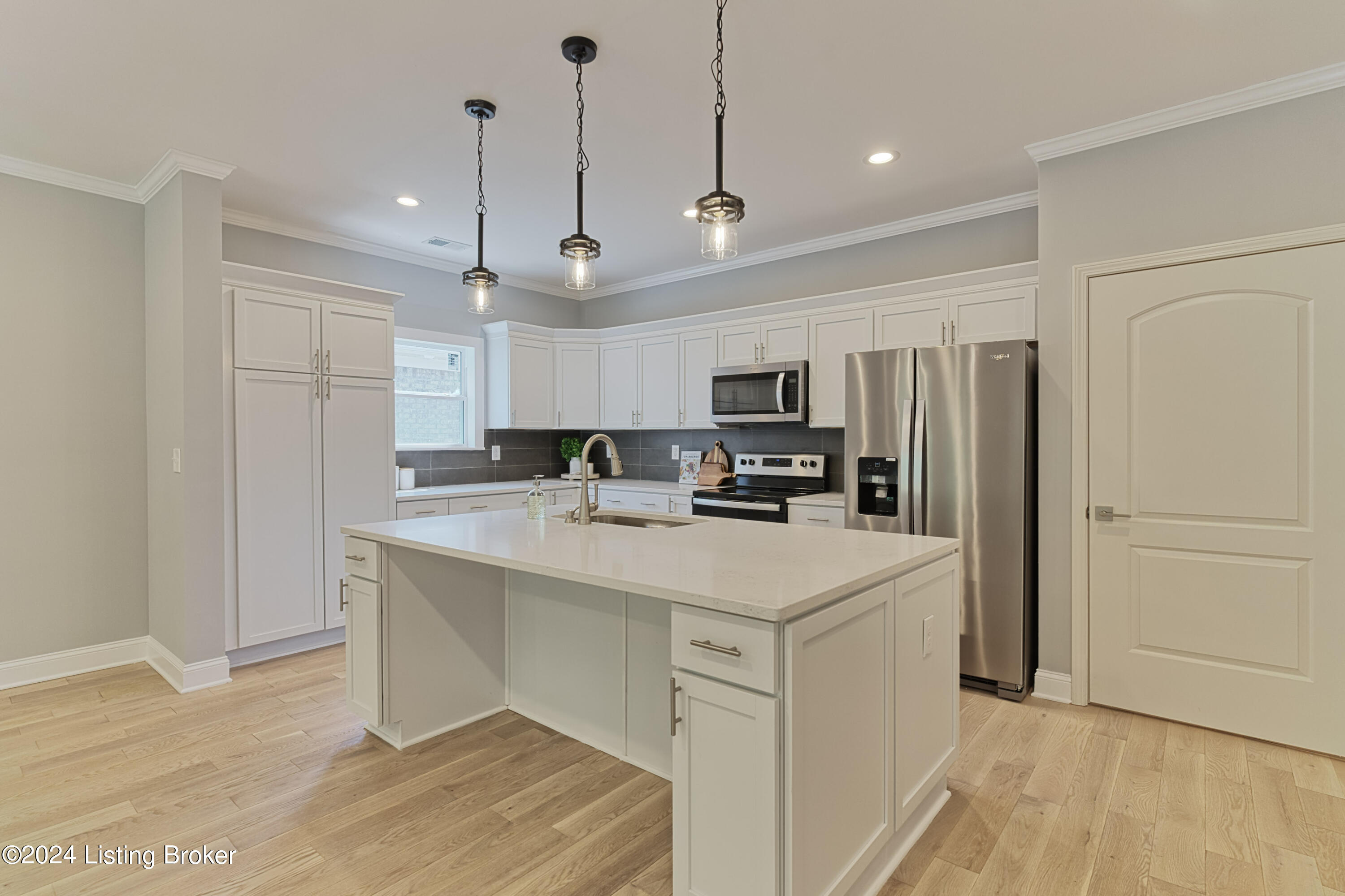 12517 Lilly Ln