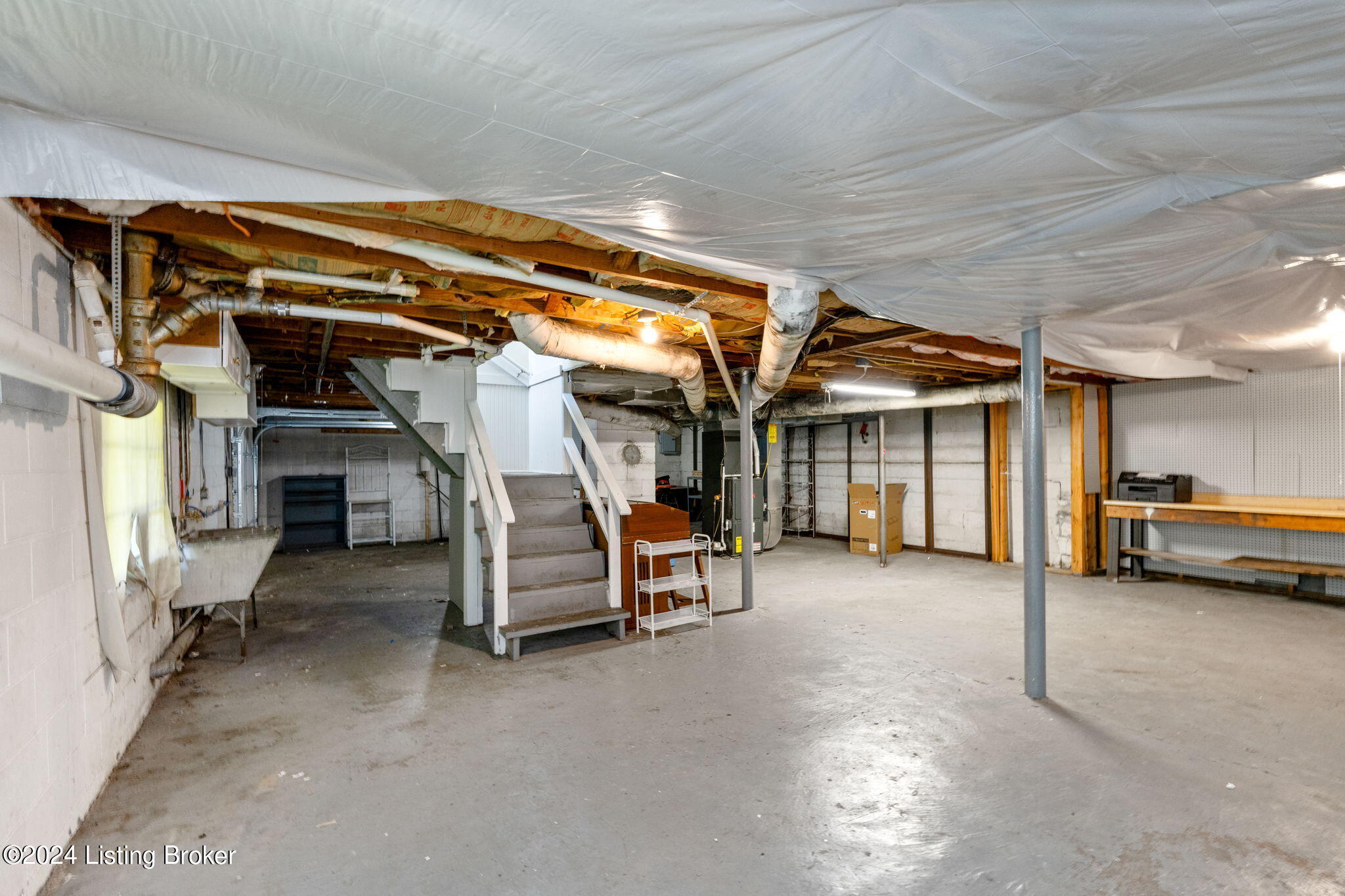 3210 Maple Rd