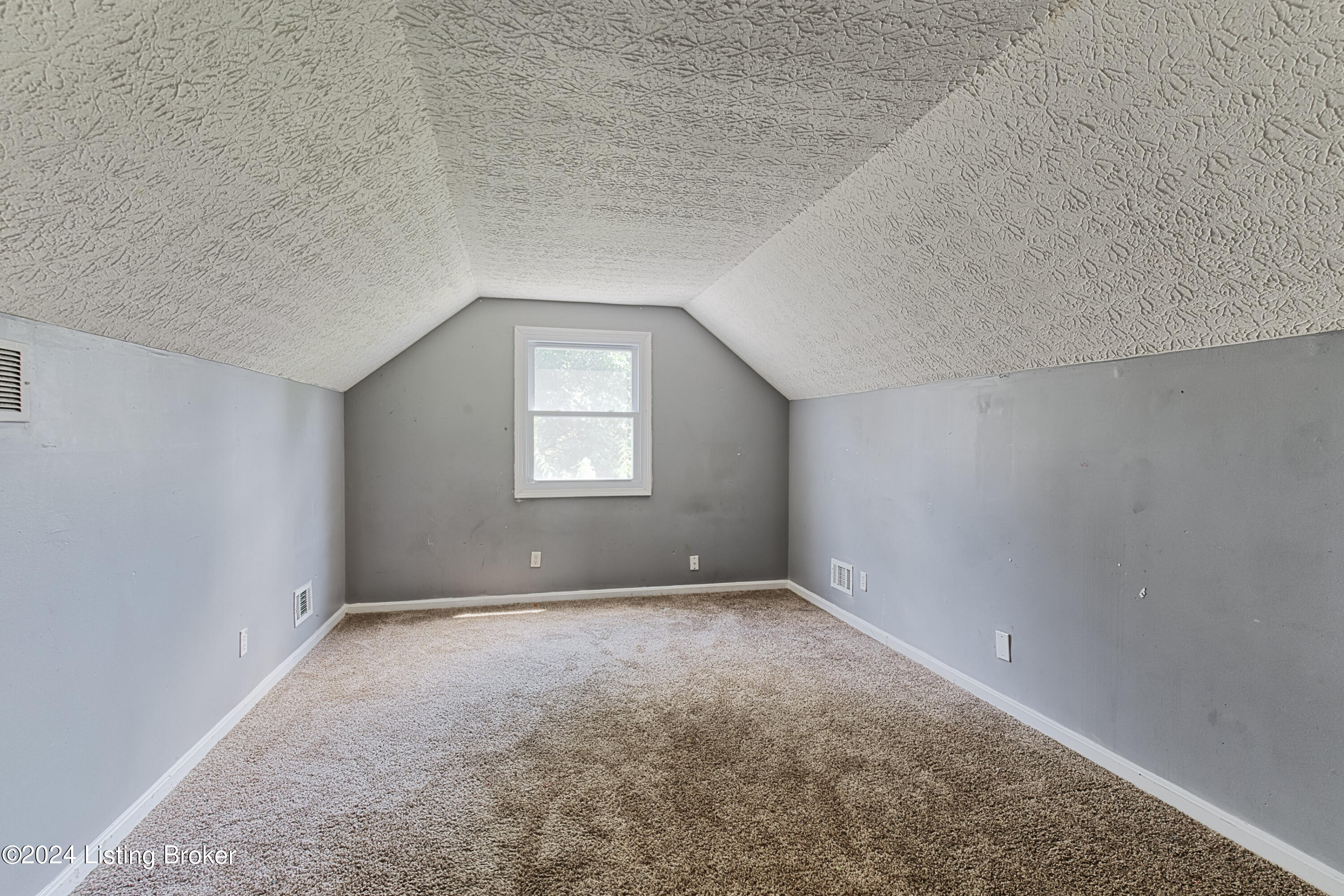 8207 Chickering Way