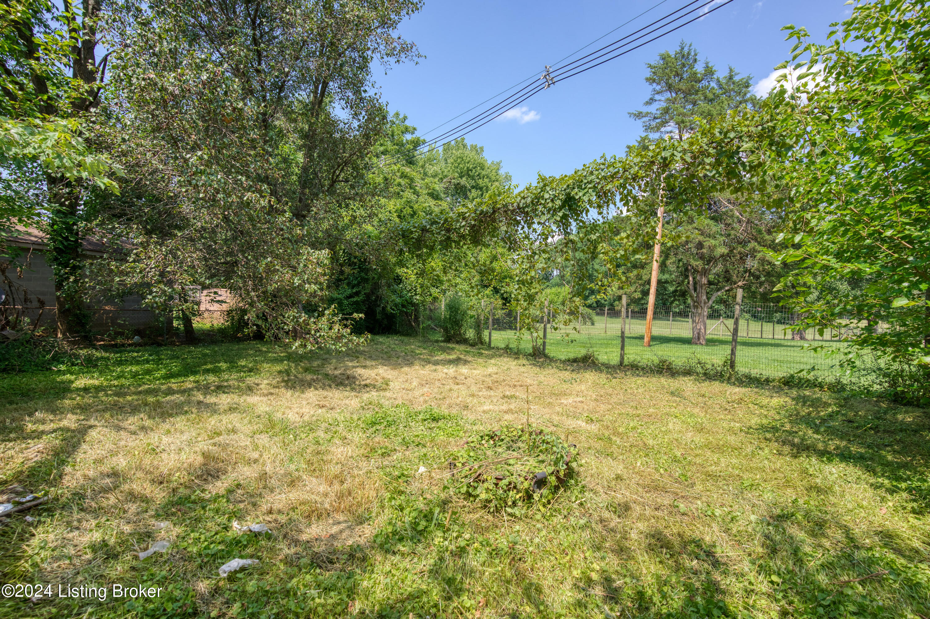 8207 Chickering Way