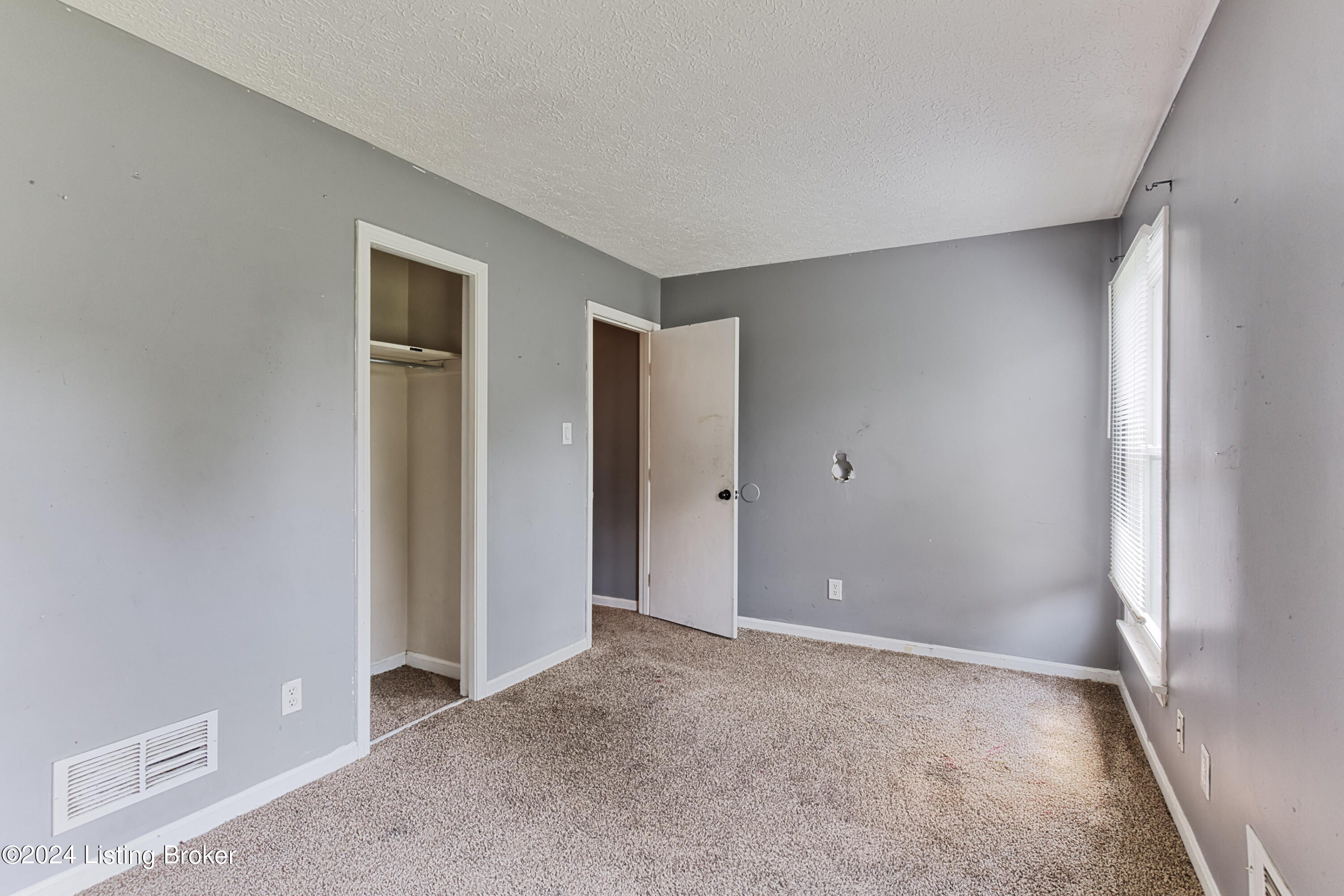 8207 Chickering Way