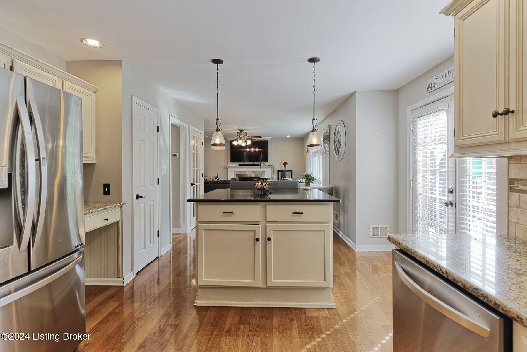 4010 Hurstbourne Woods Dr