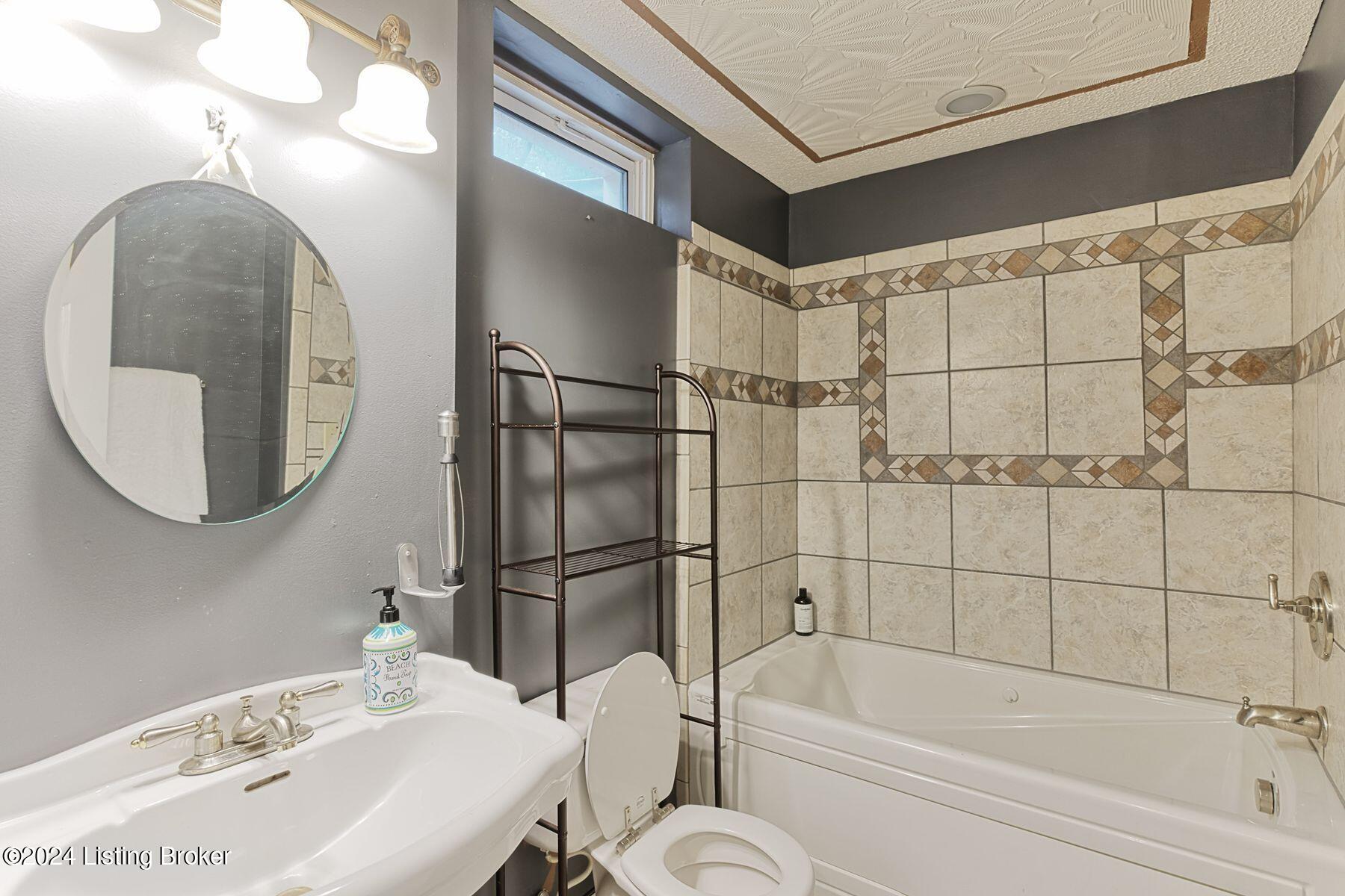 4010 Hurstbourne Woods Dr