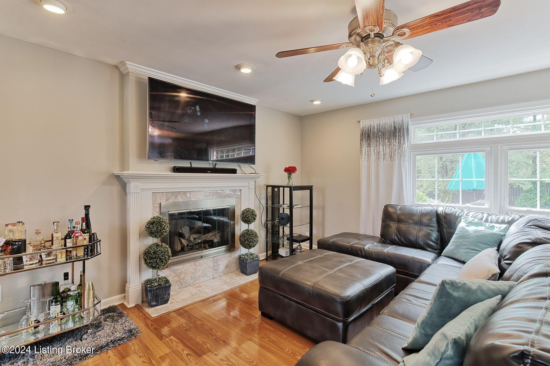4010 Hurstbourne Woods Dr